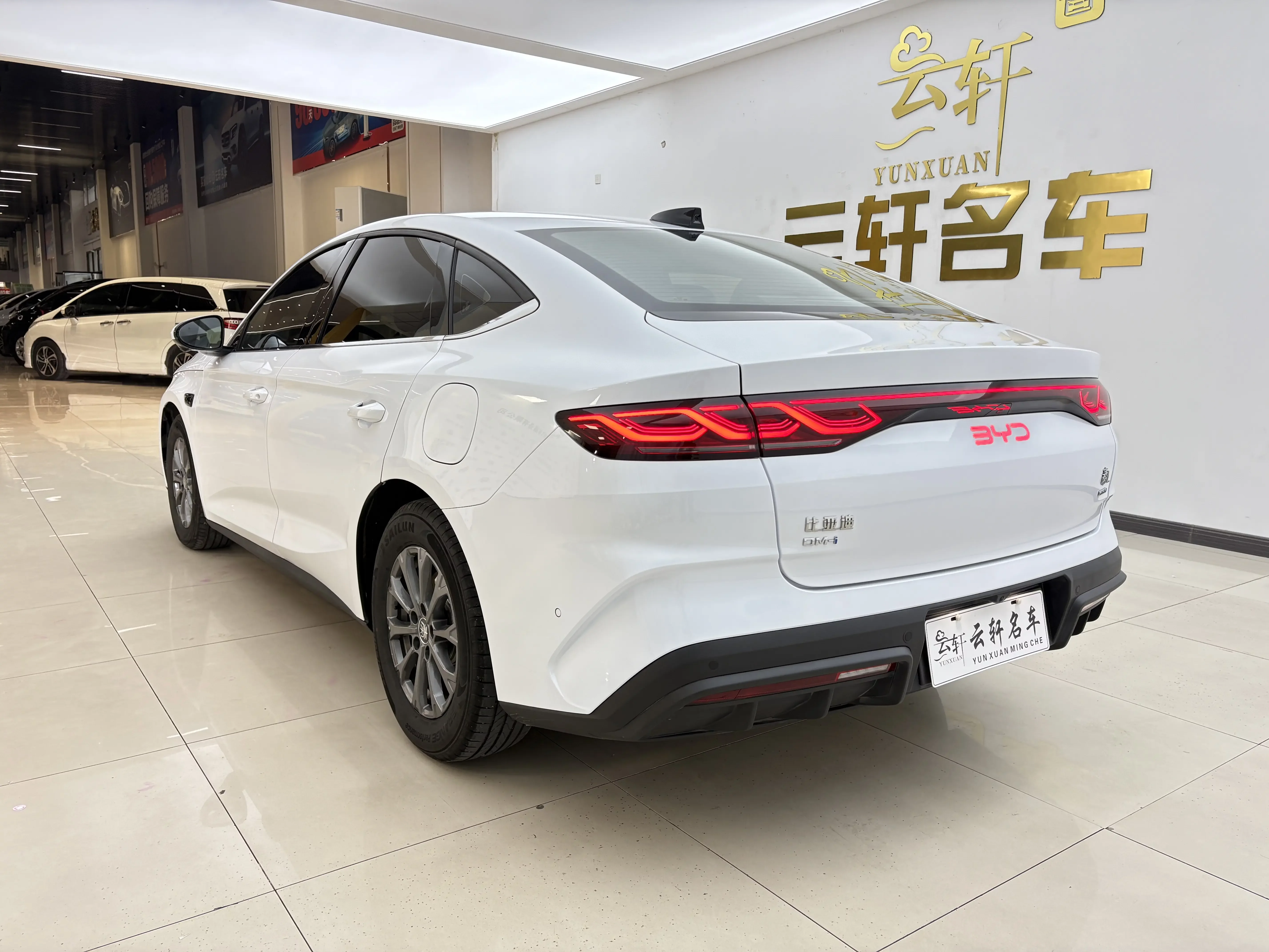 BYD Qin L DM
