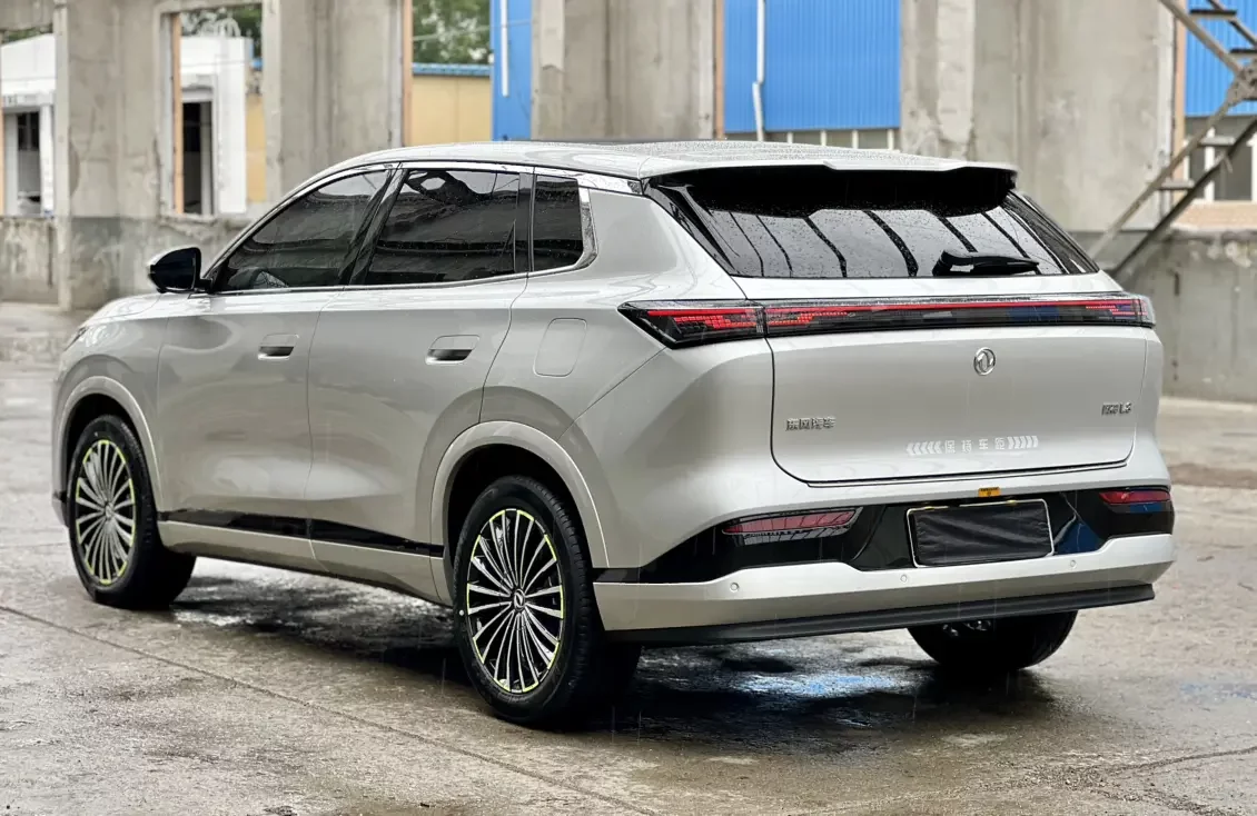 Dongfeng Fengshen L8 PHEV
