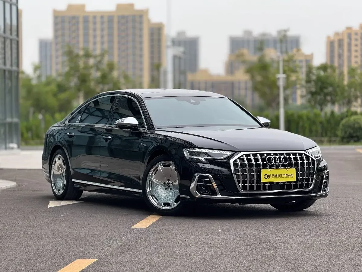 Audi A8