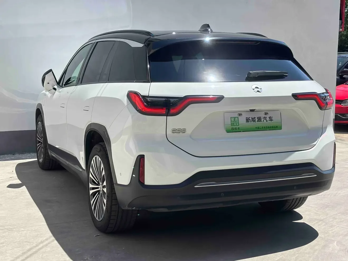 NIO ES6