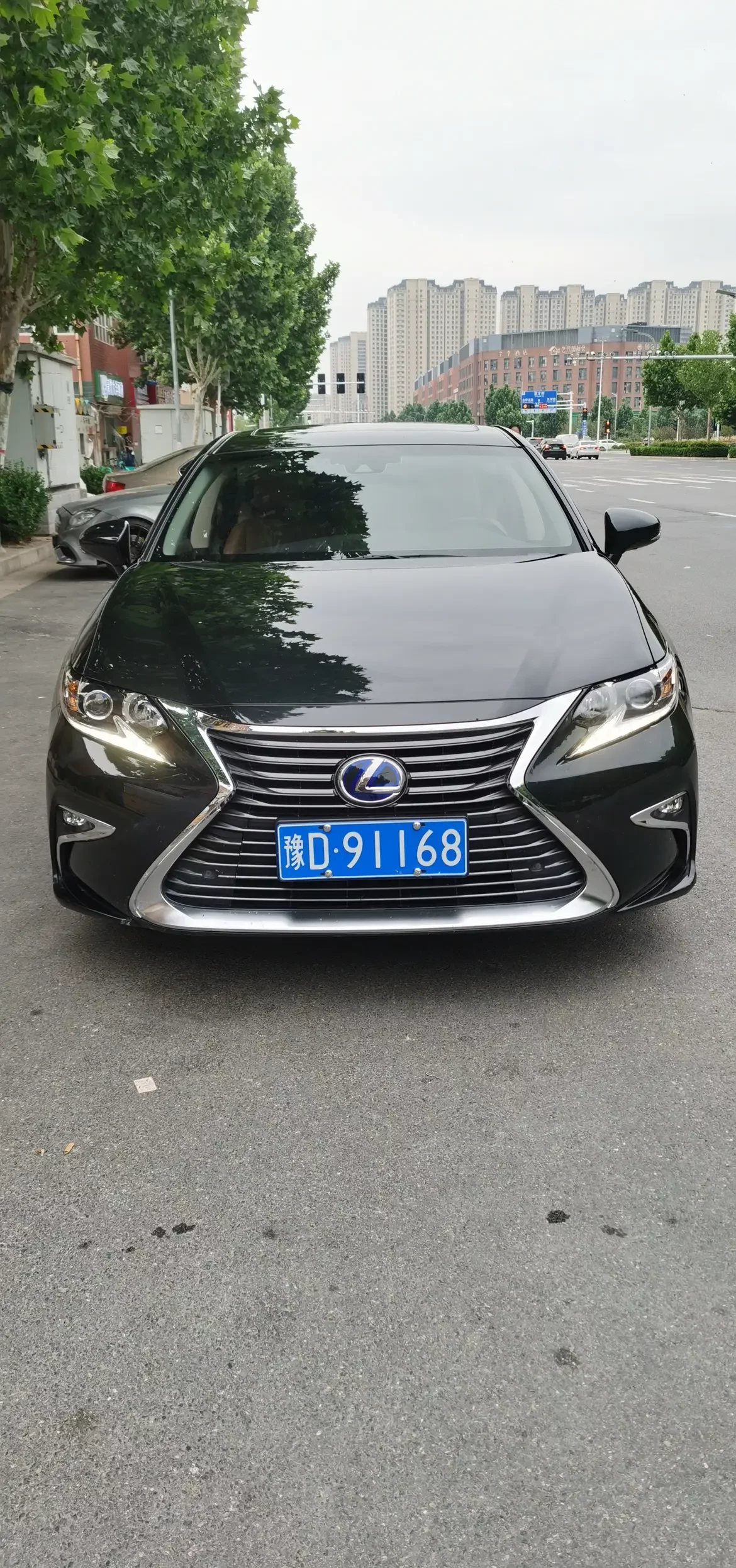 Lexus ES