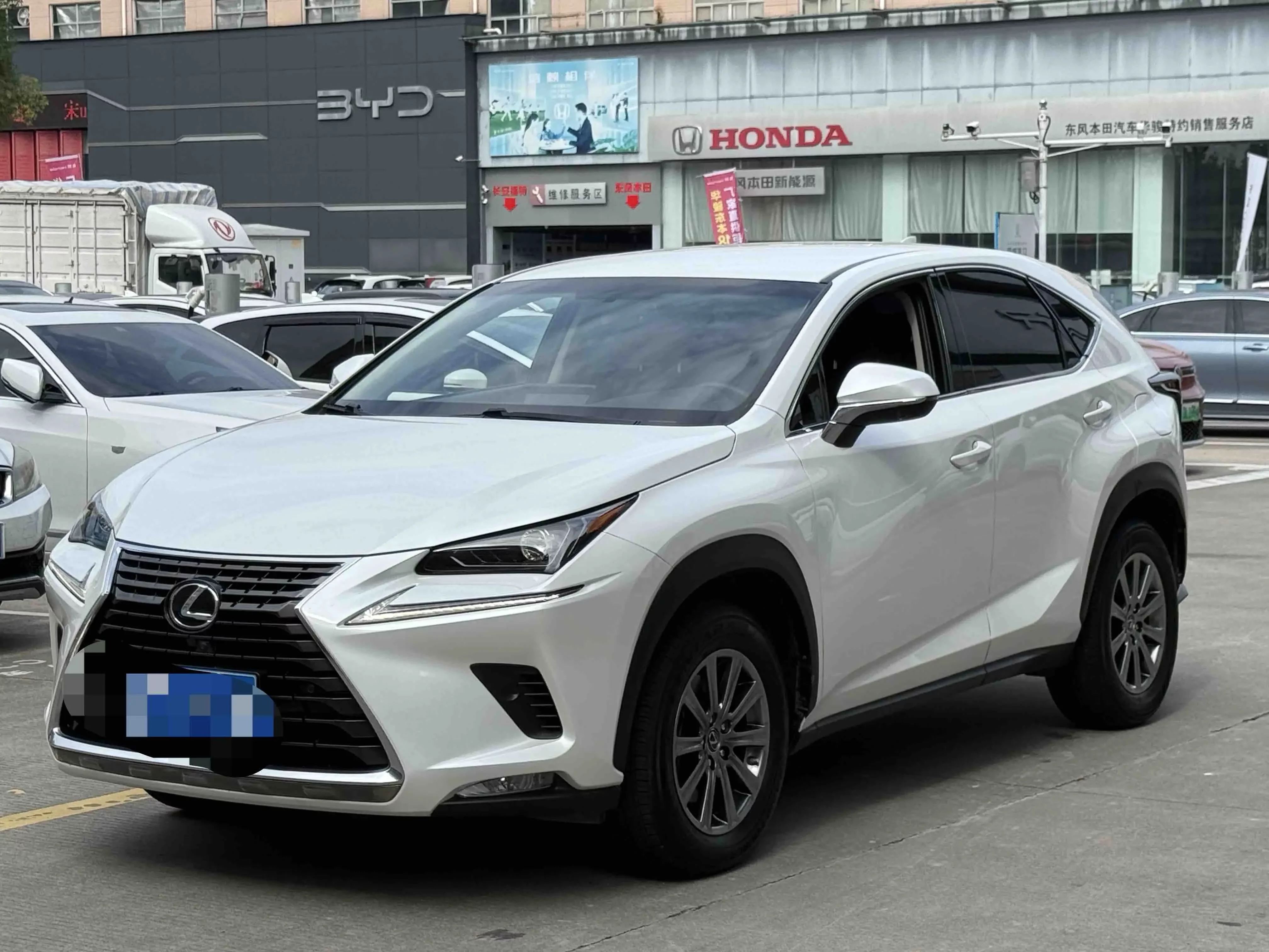 Lexus NX