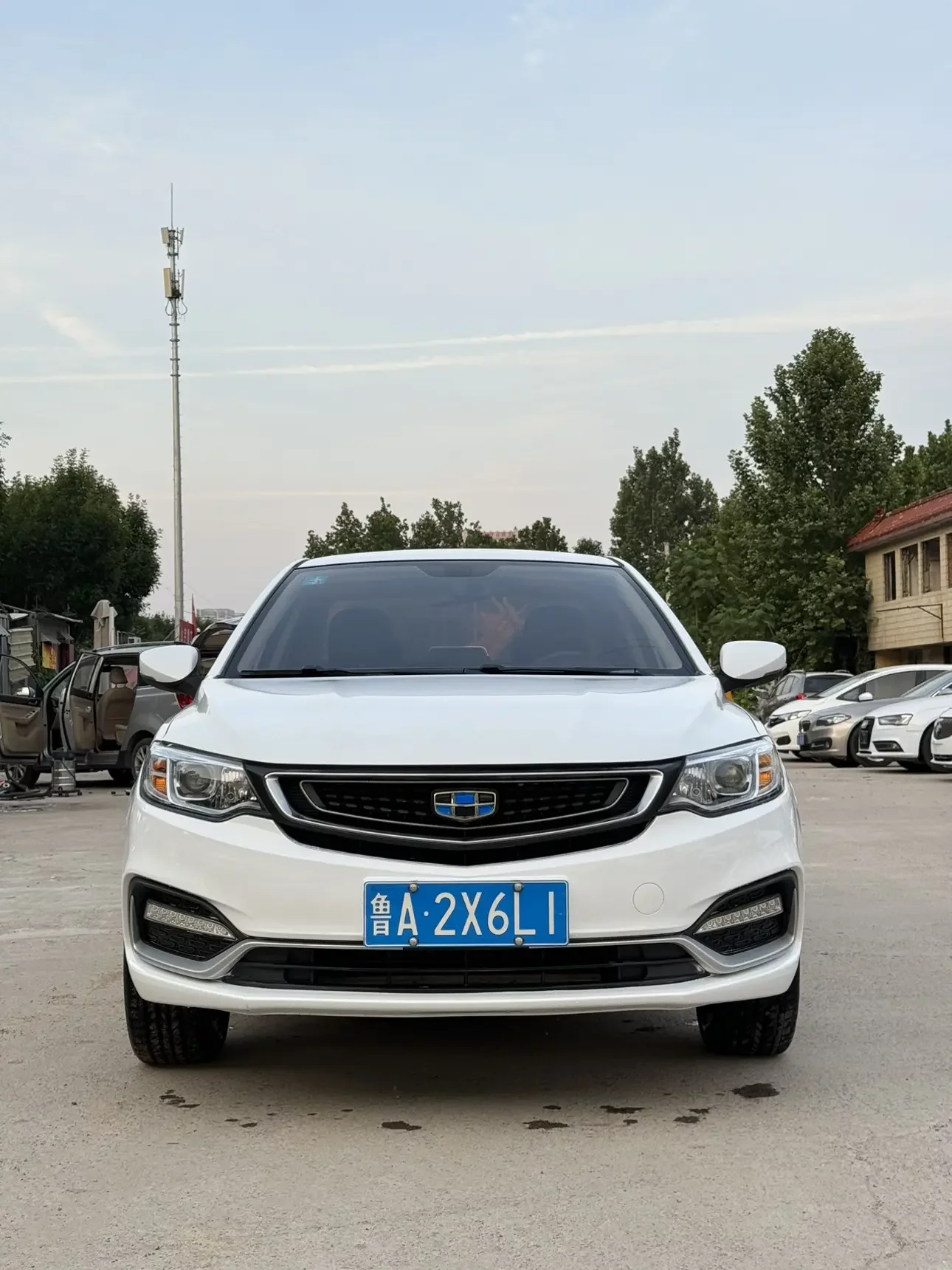 Geely Vision