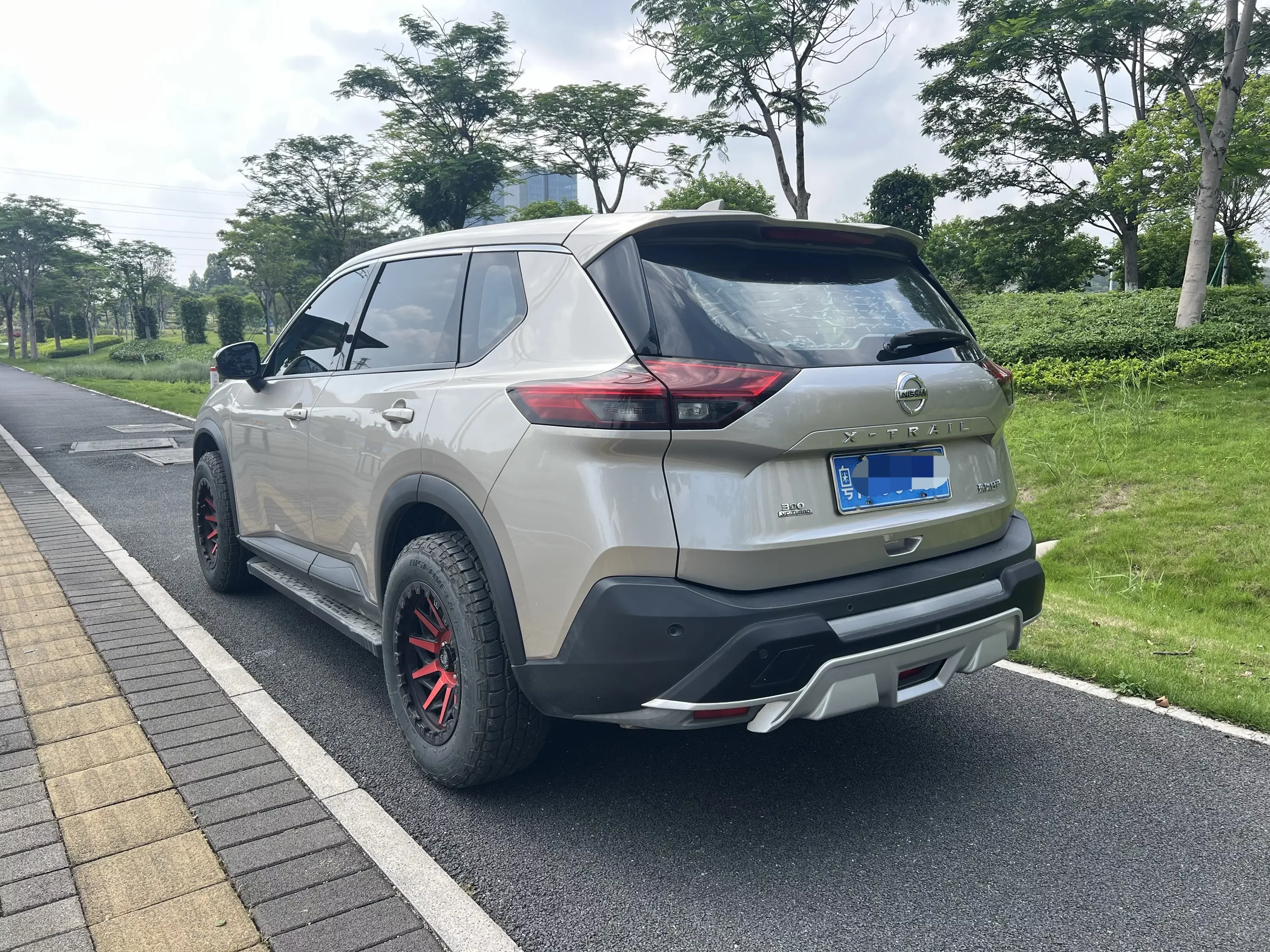 Nissan X-Trail