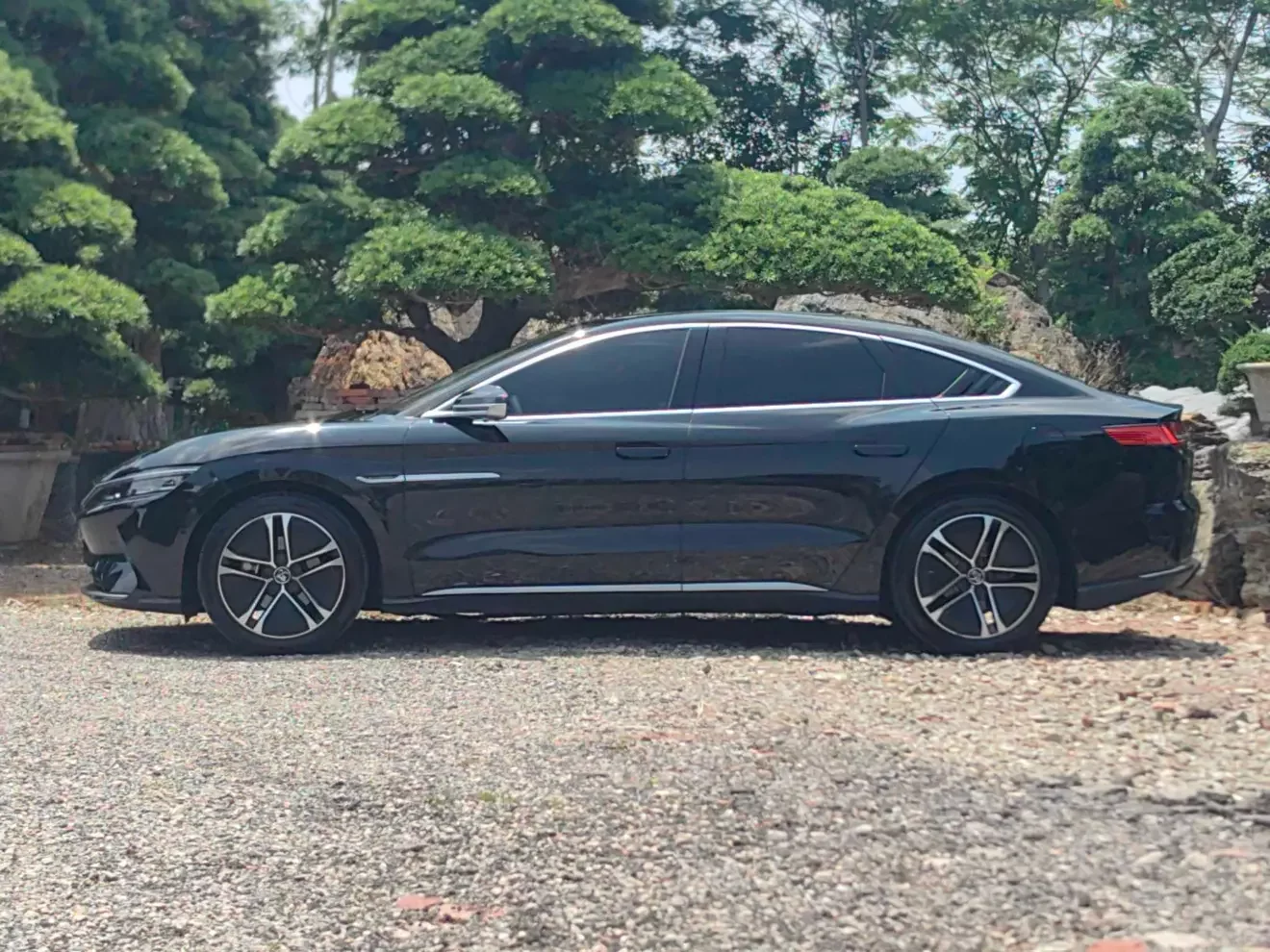 BYD Han EV