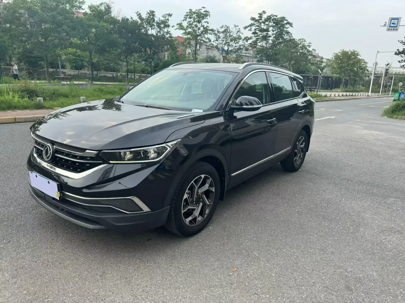 Dongfeng Fengshen AX7