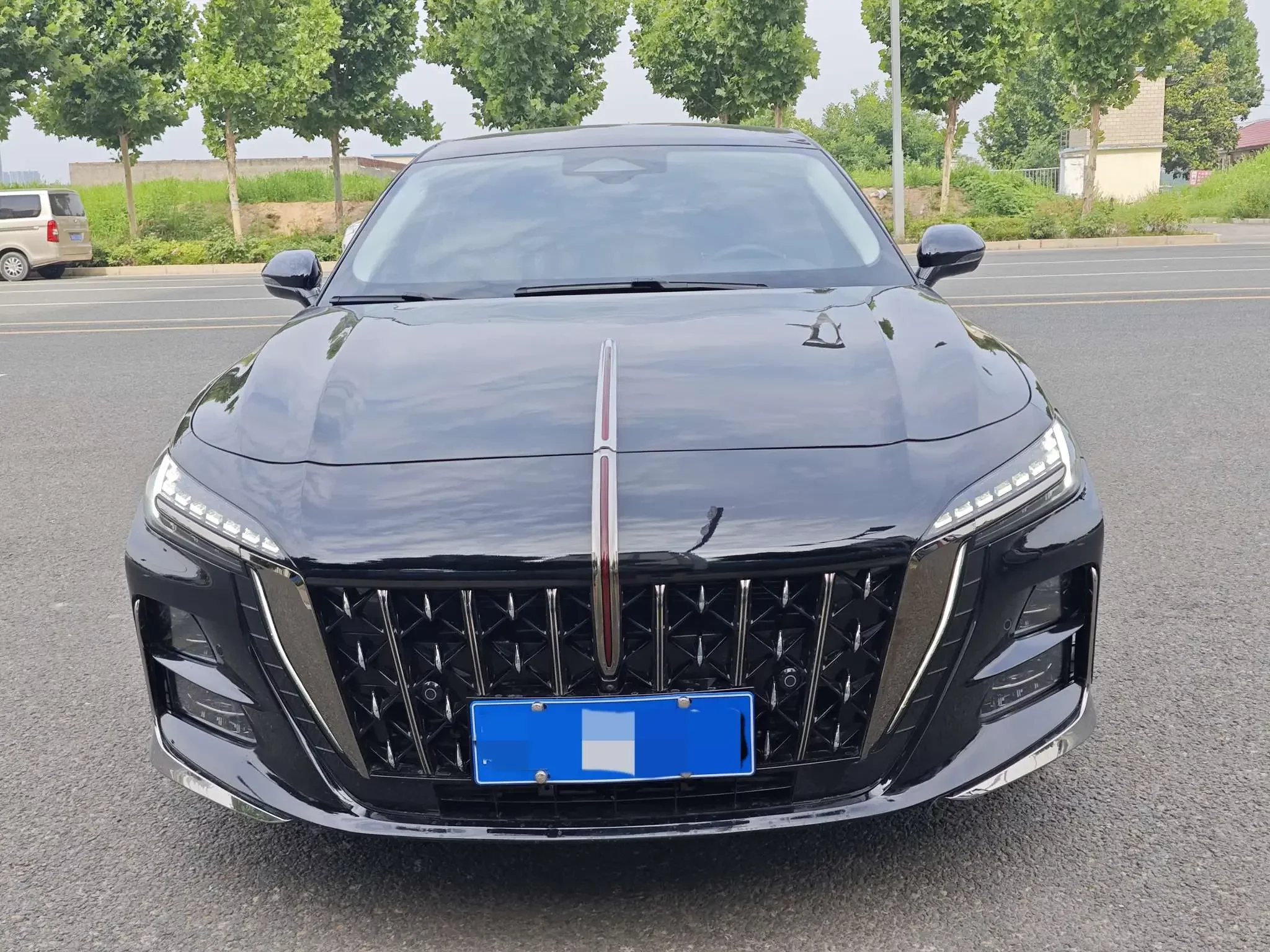 Hongqi H6