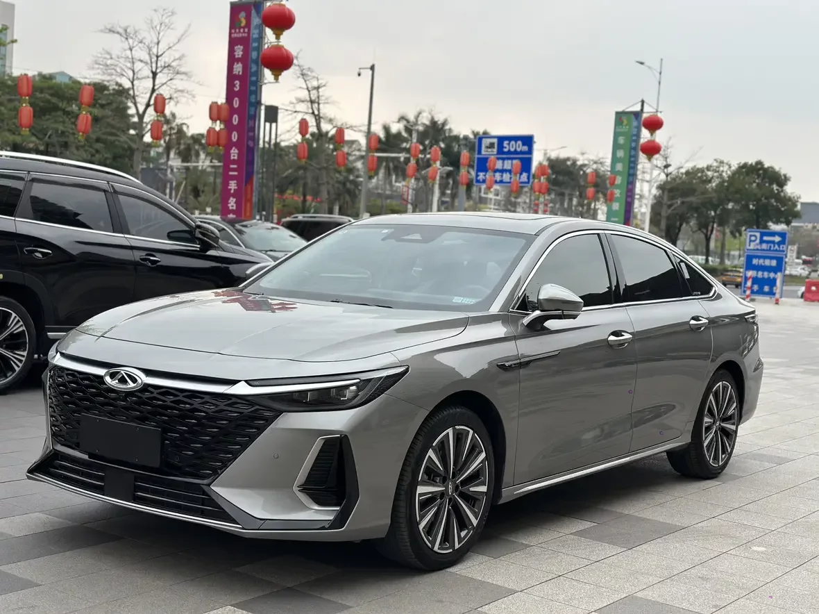 Chery Arrizo 8