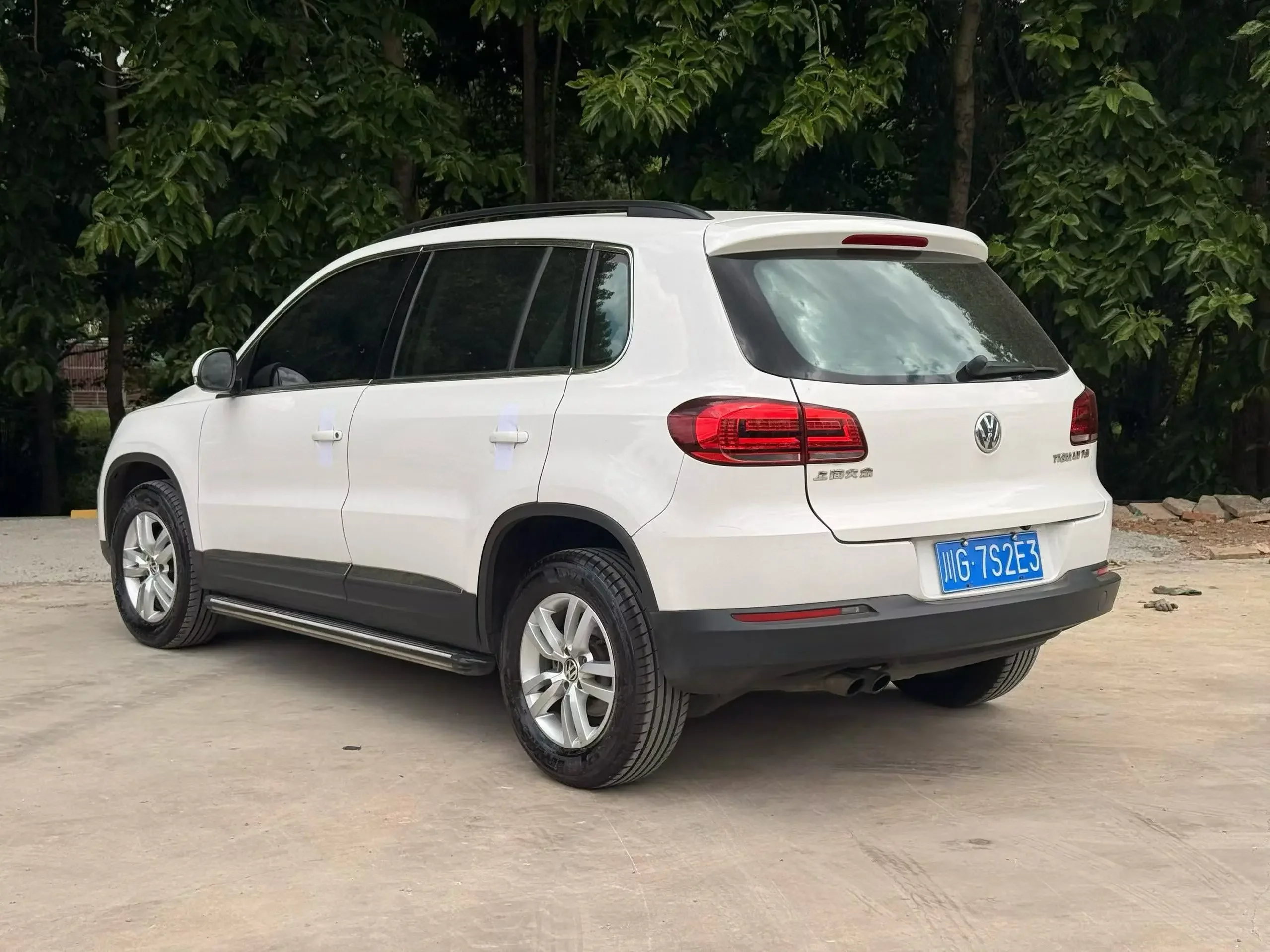 Volkswagen Tiguan (Tharu)