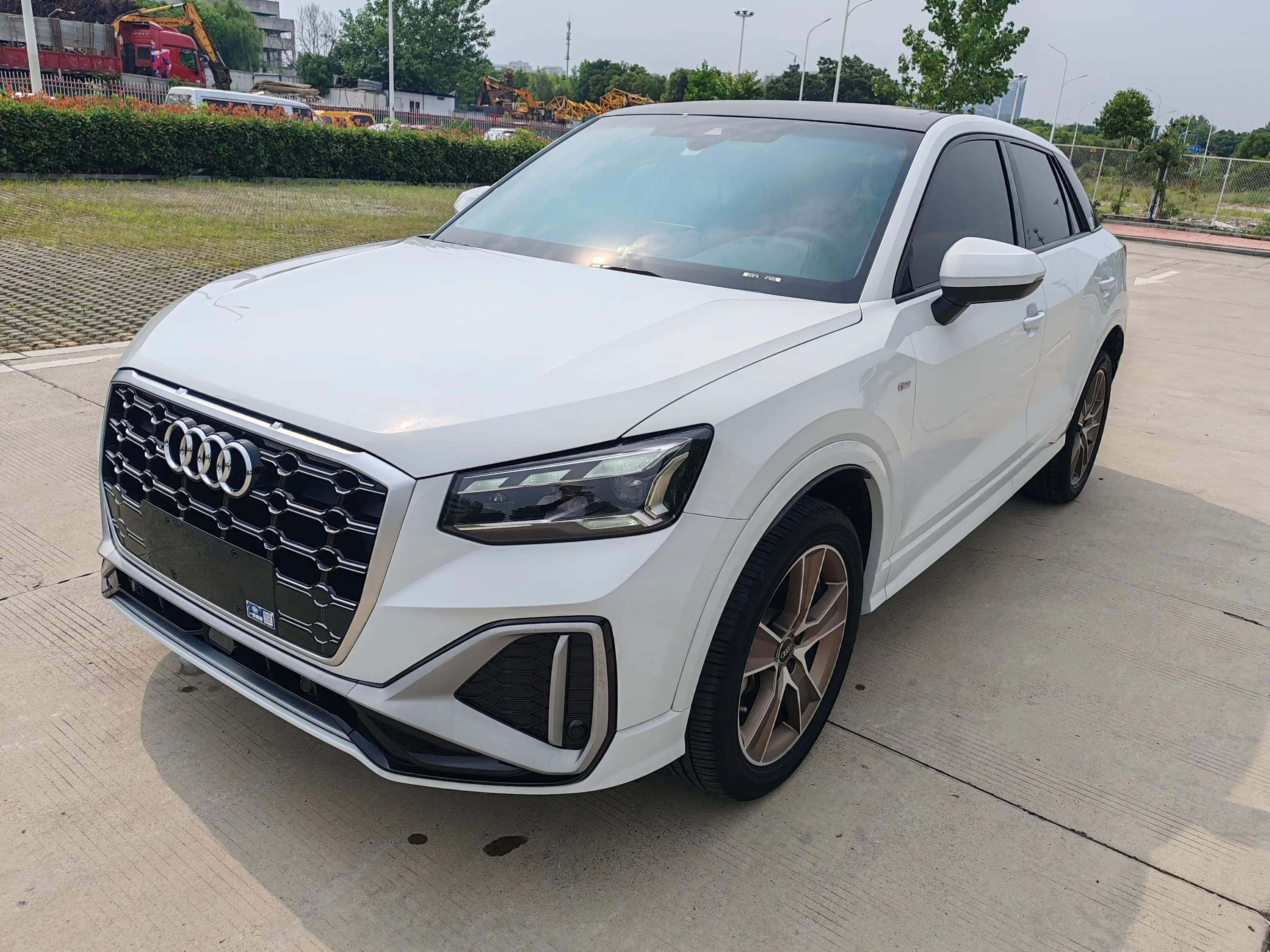Audi Q2L