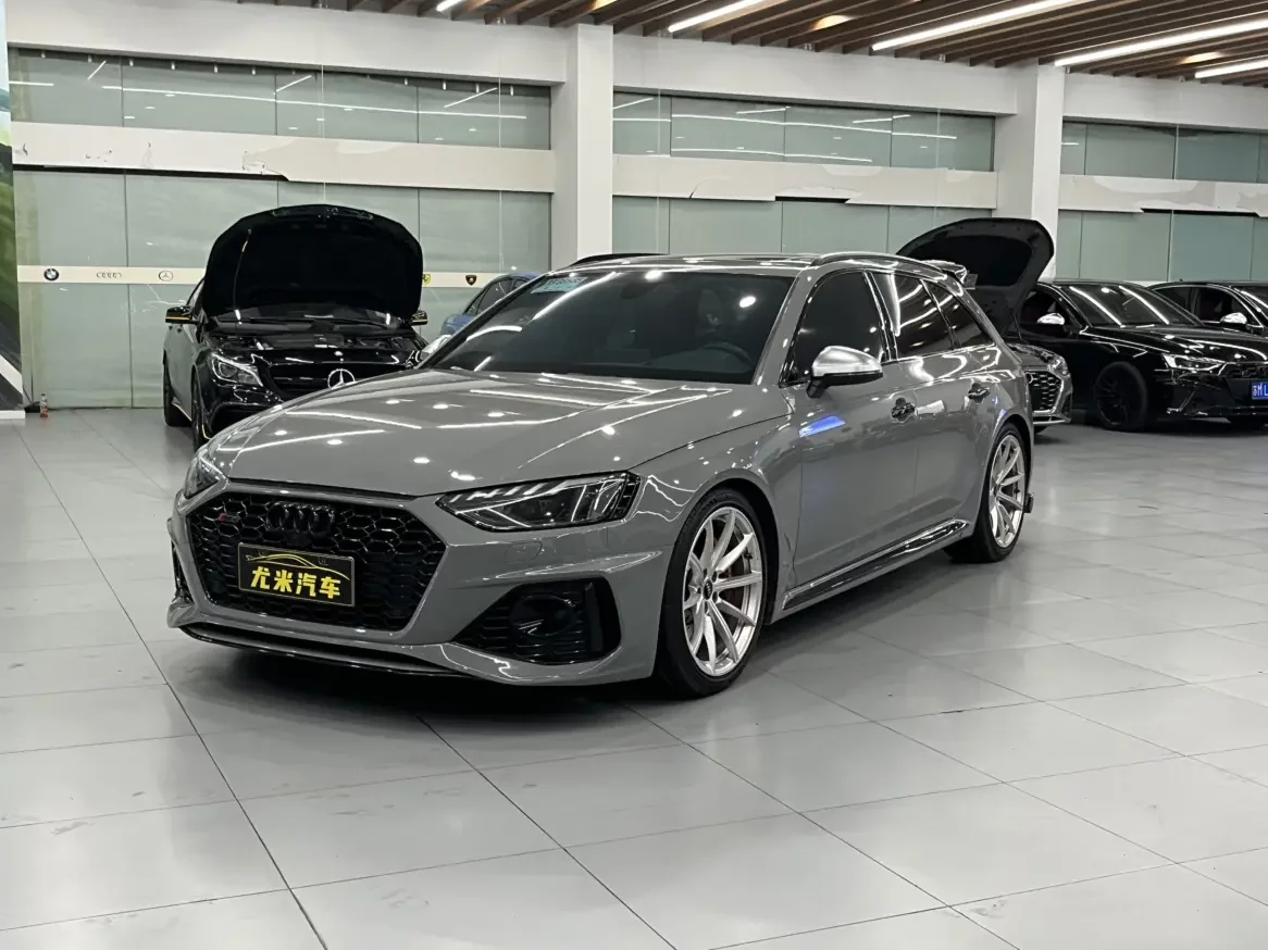 Audi RS 4