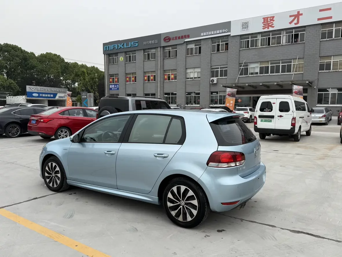 Volkswagen golf