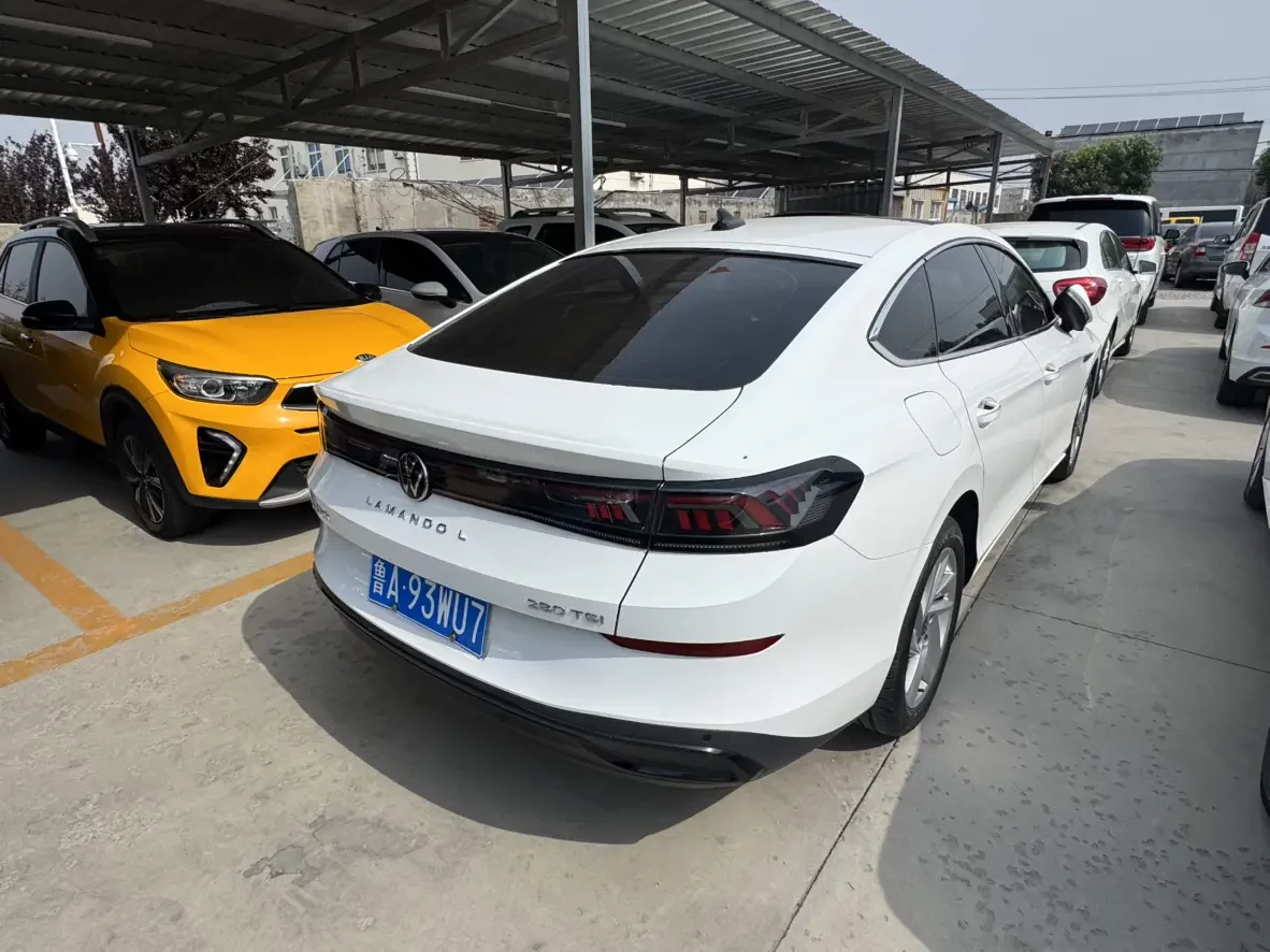 Volkswagen Lamando