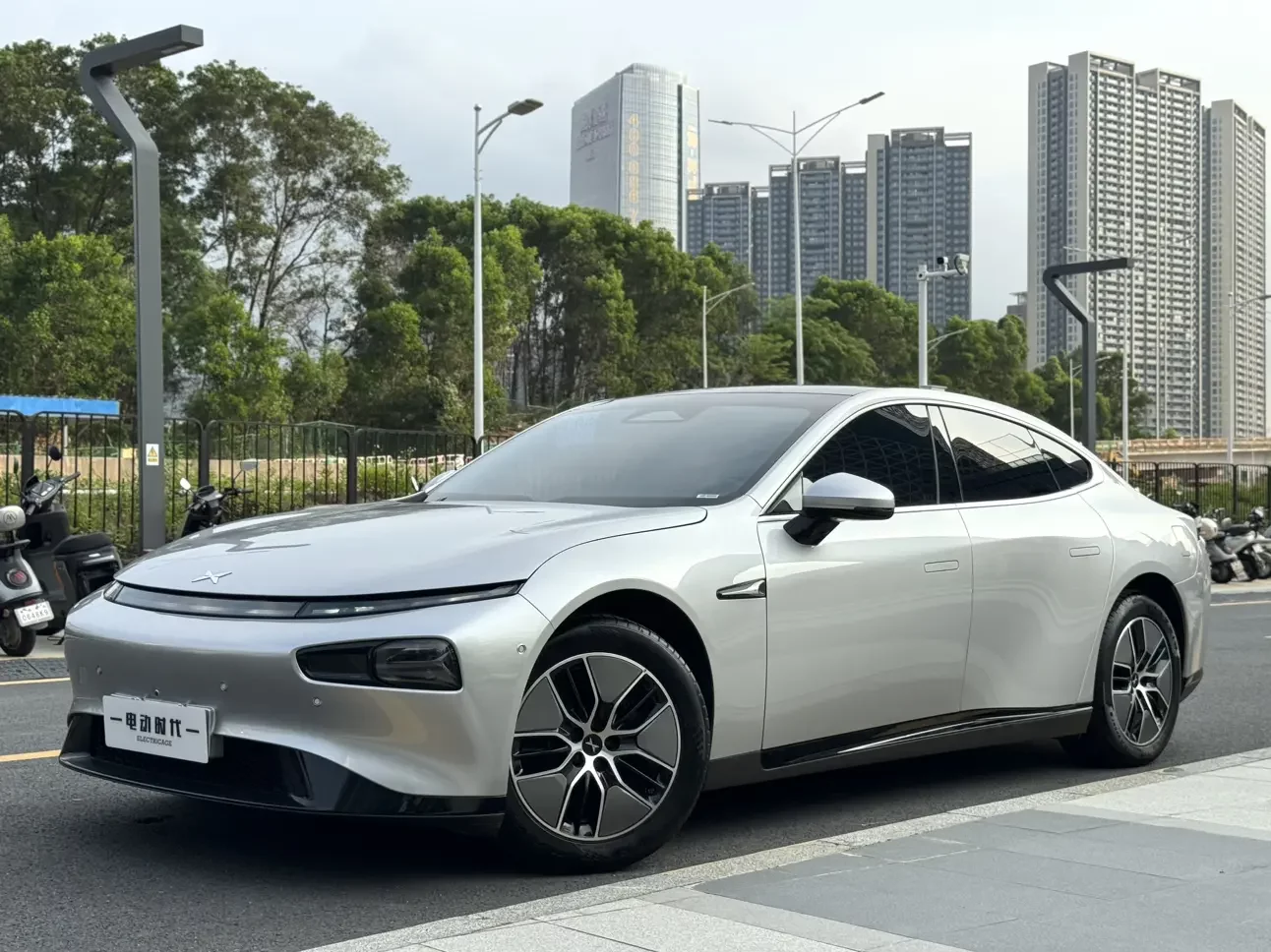 Xpeng P7