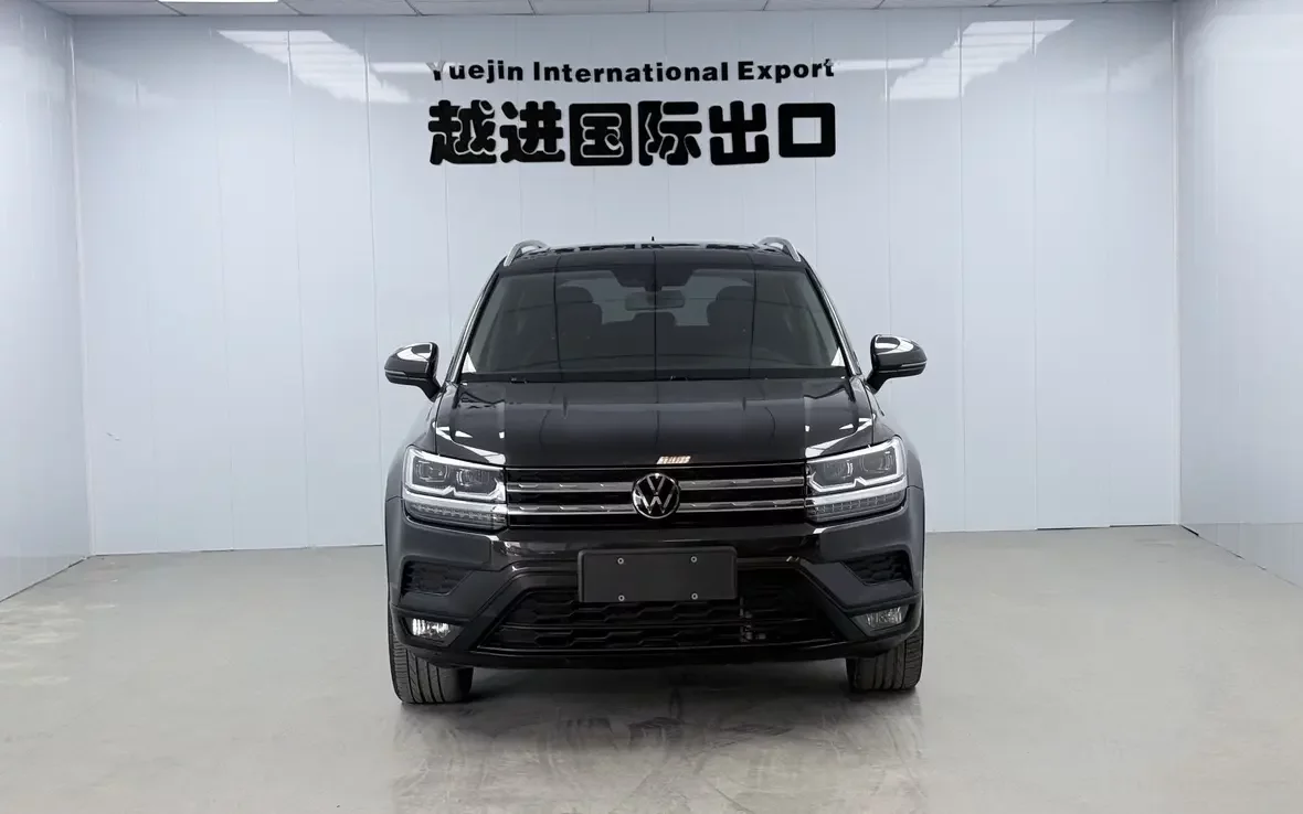 Volkswagen Tharu