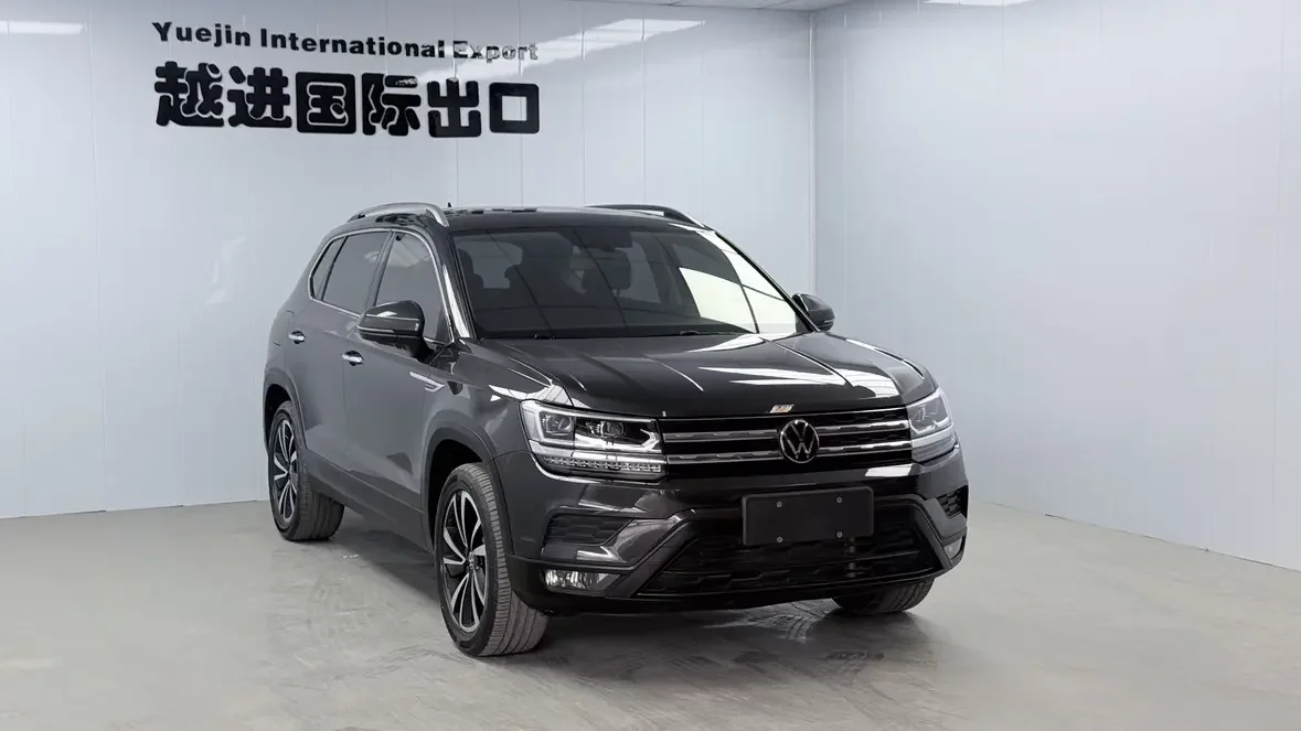 Volkswagen Tharu
