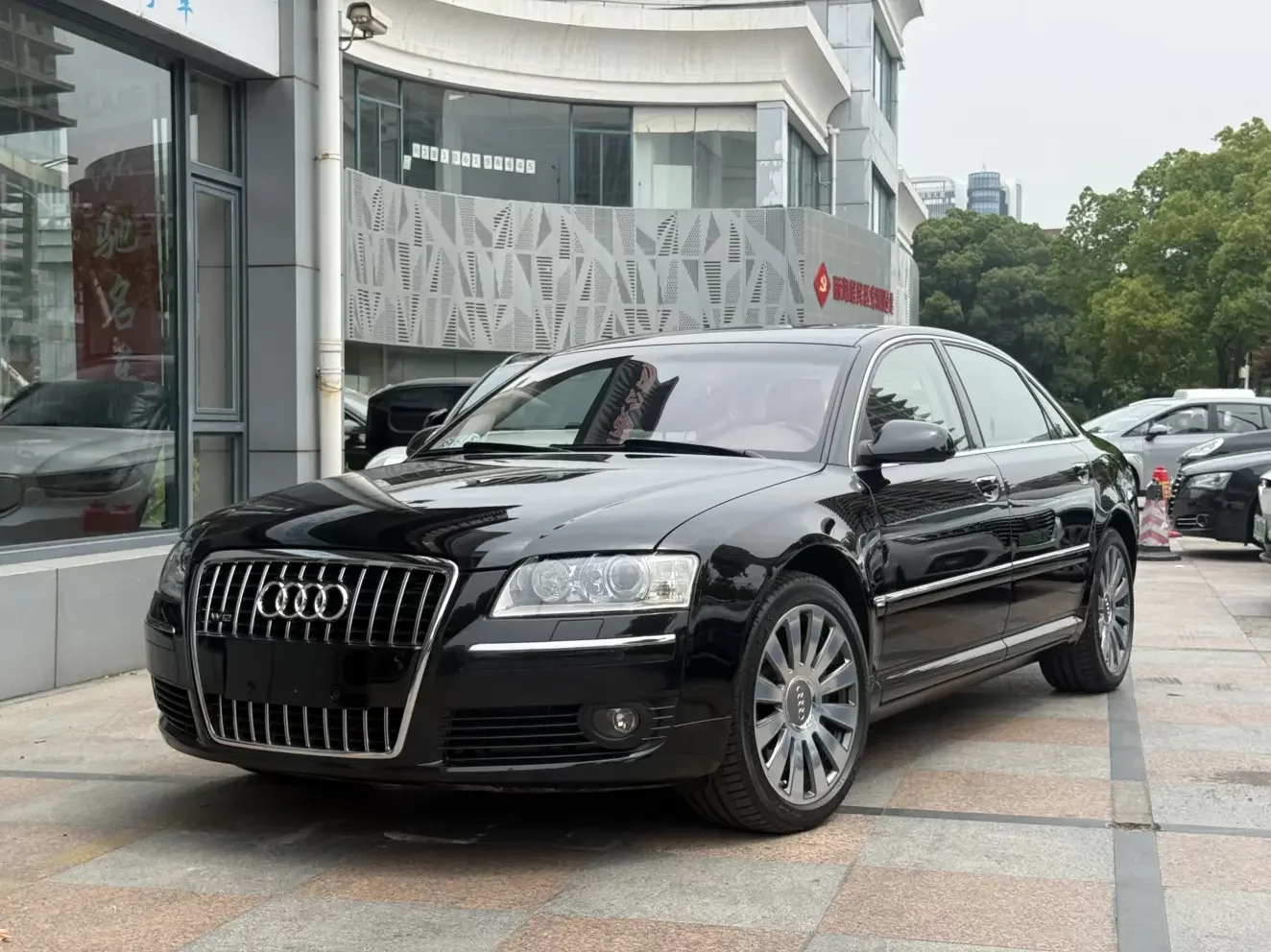 Audi A8