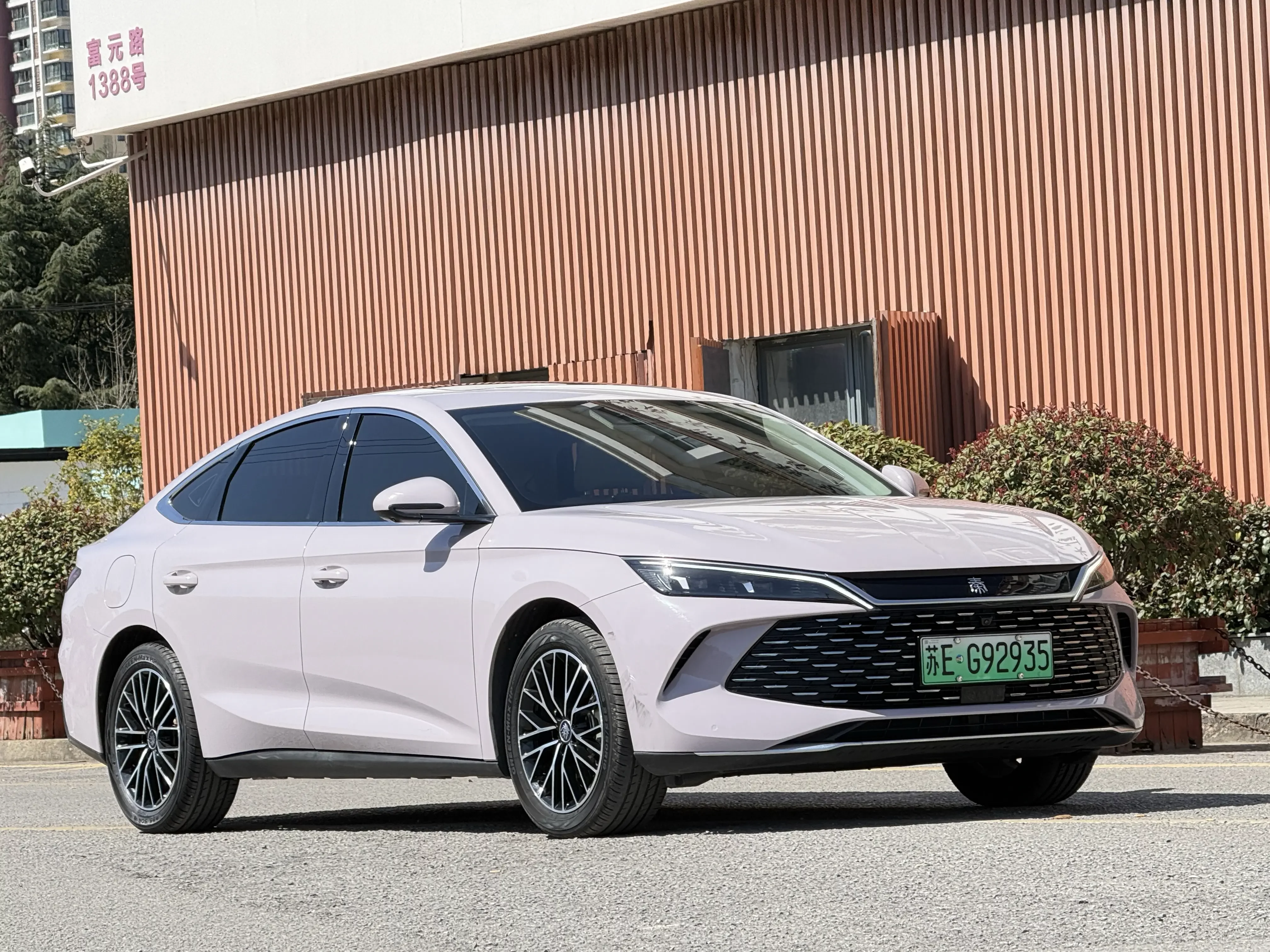 BYD Qin L DM
