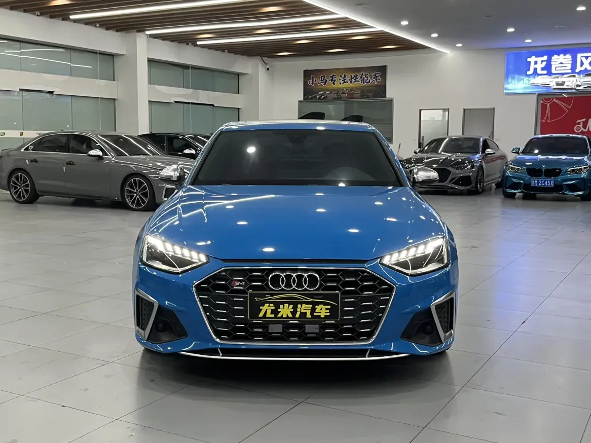 Audi S4