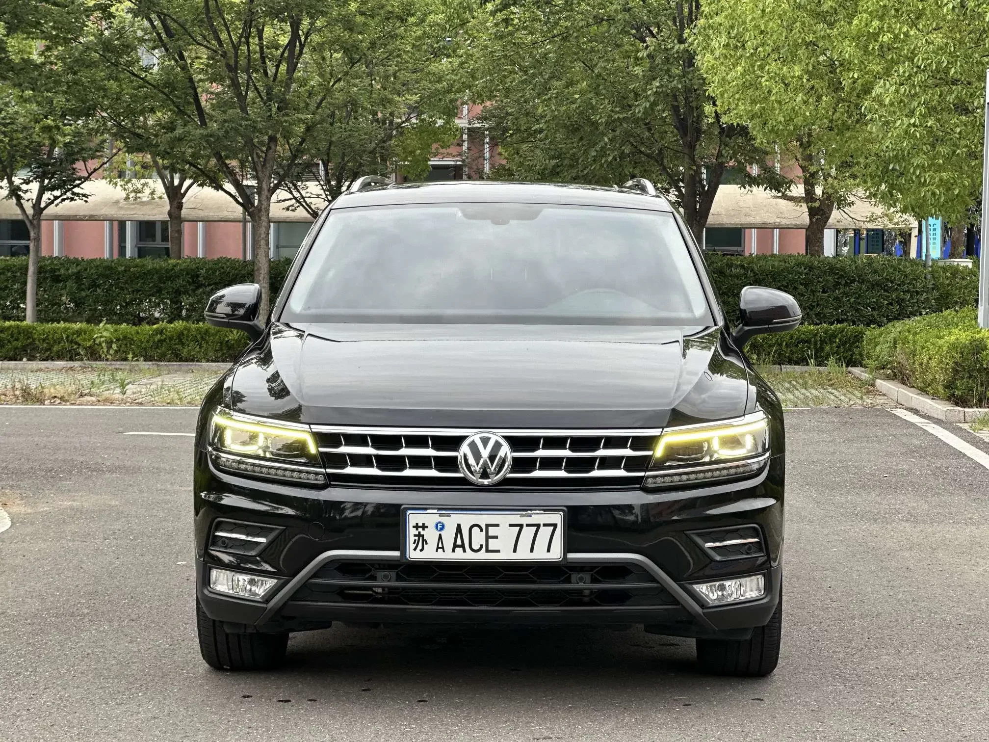 Volkswagen Tiguan L