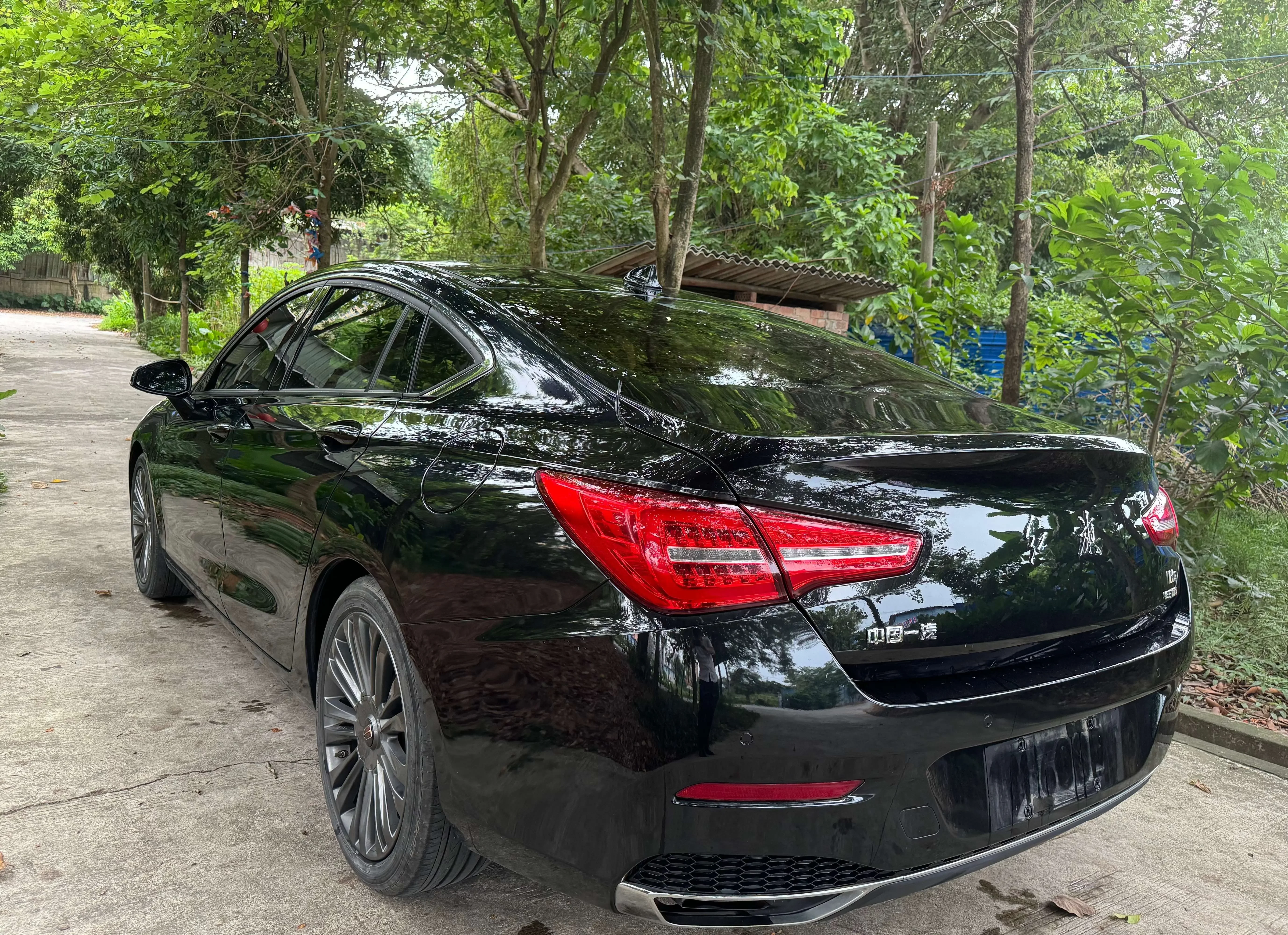 Hongqi H5 classic