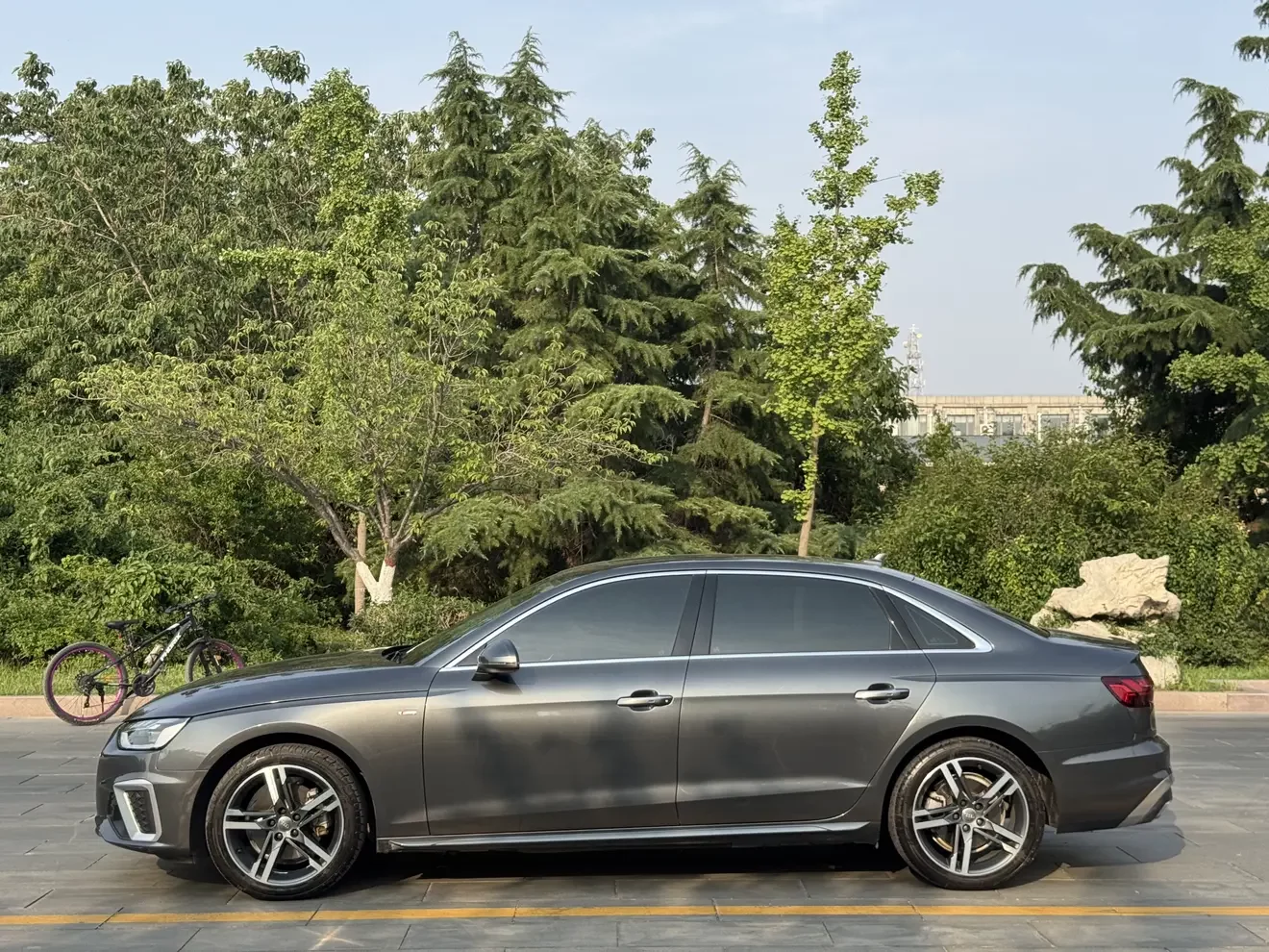 Audi A4L