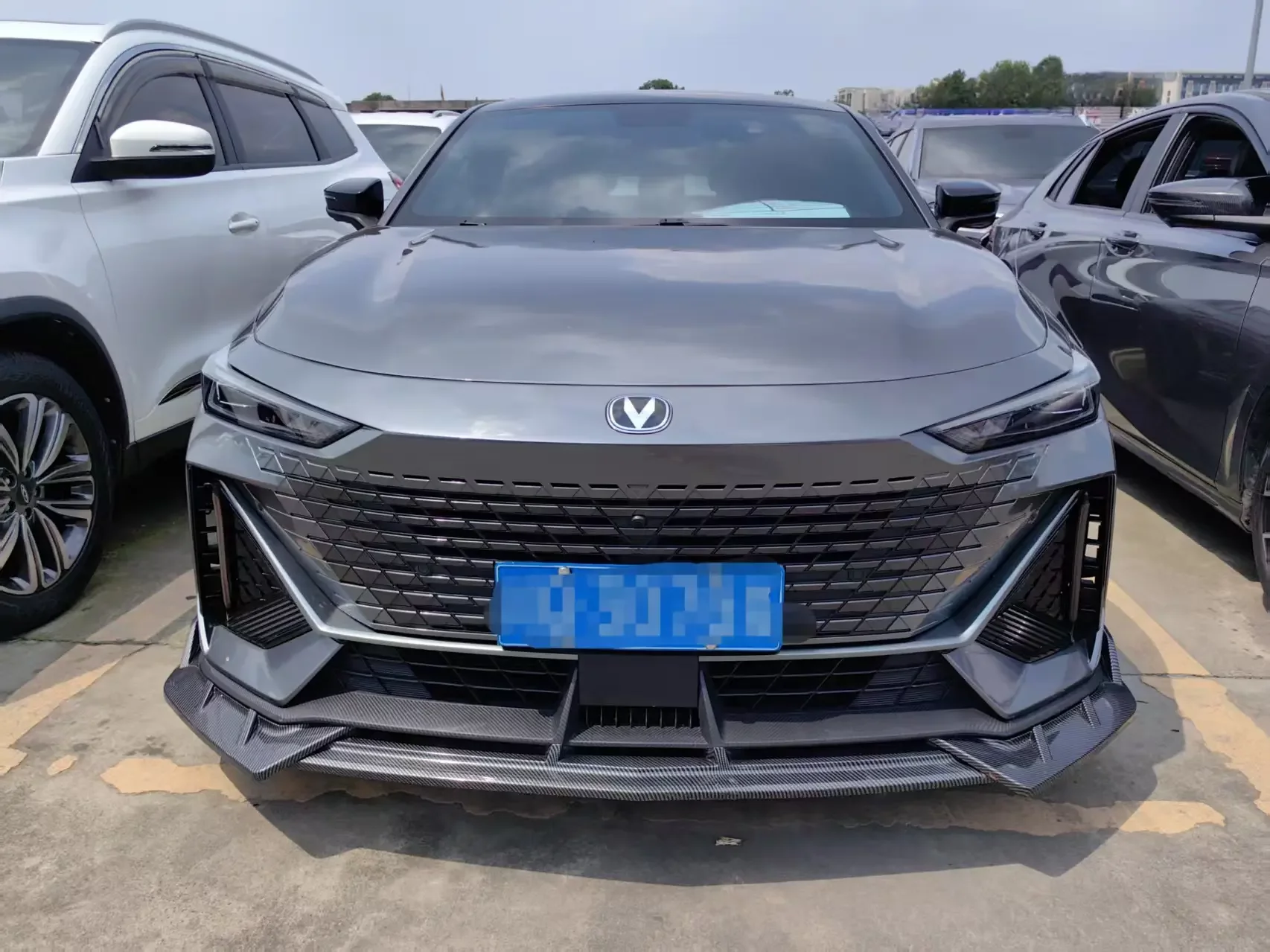Changan UNI-V  из Китая