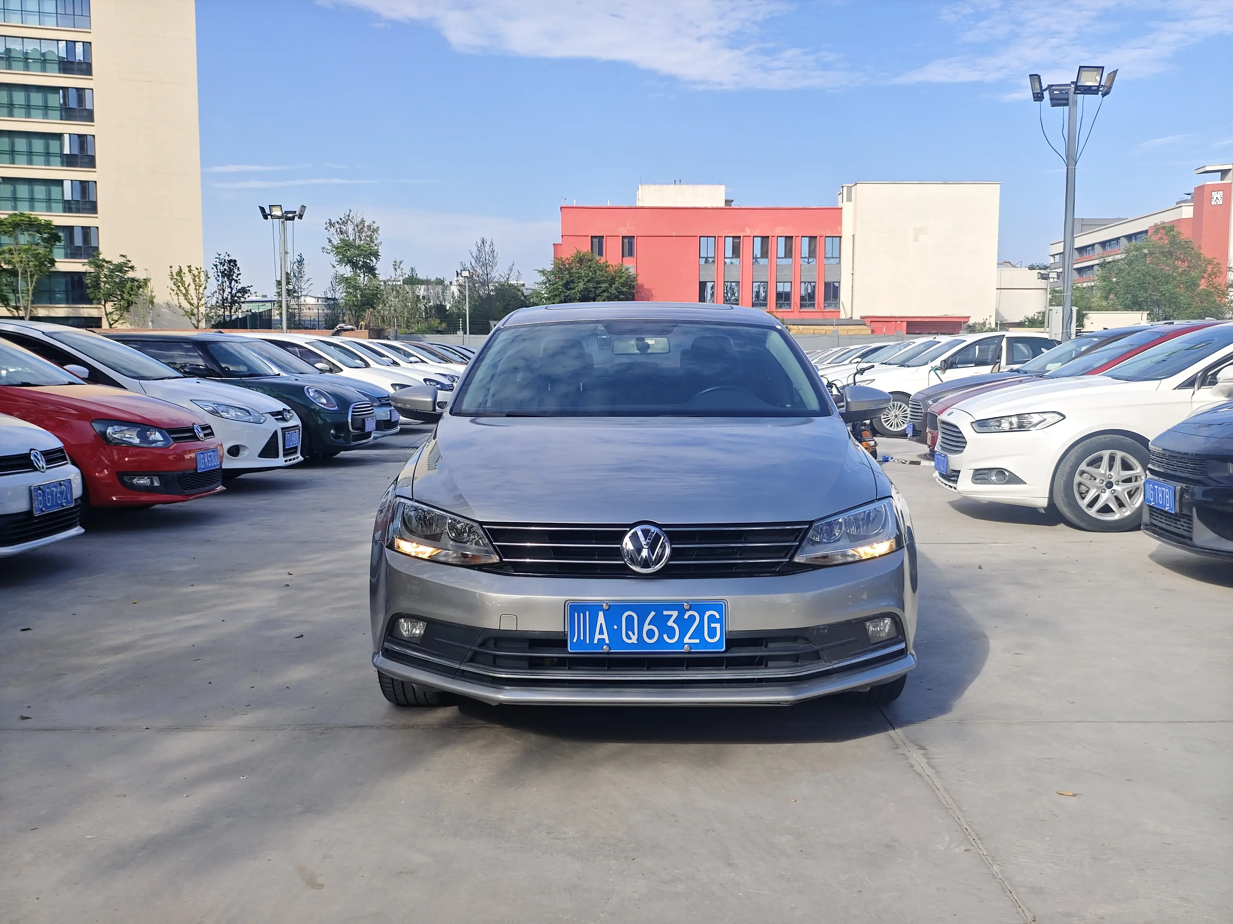 Volkswagen Sagitar