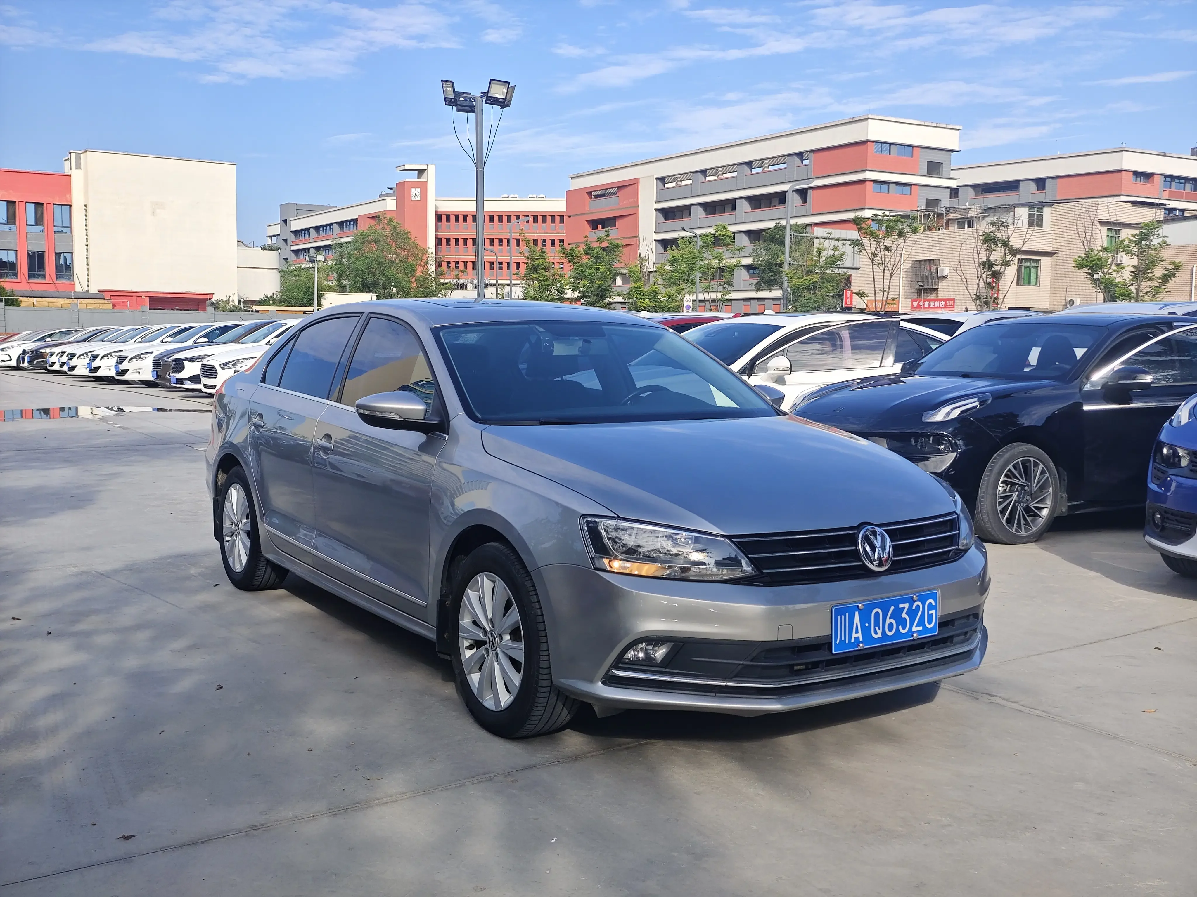 Volkswagen Sagitar