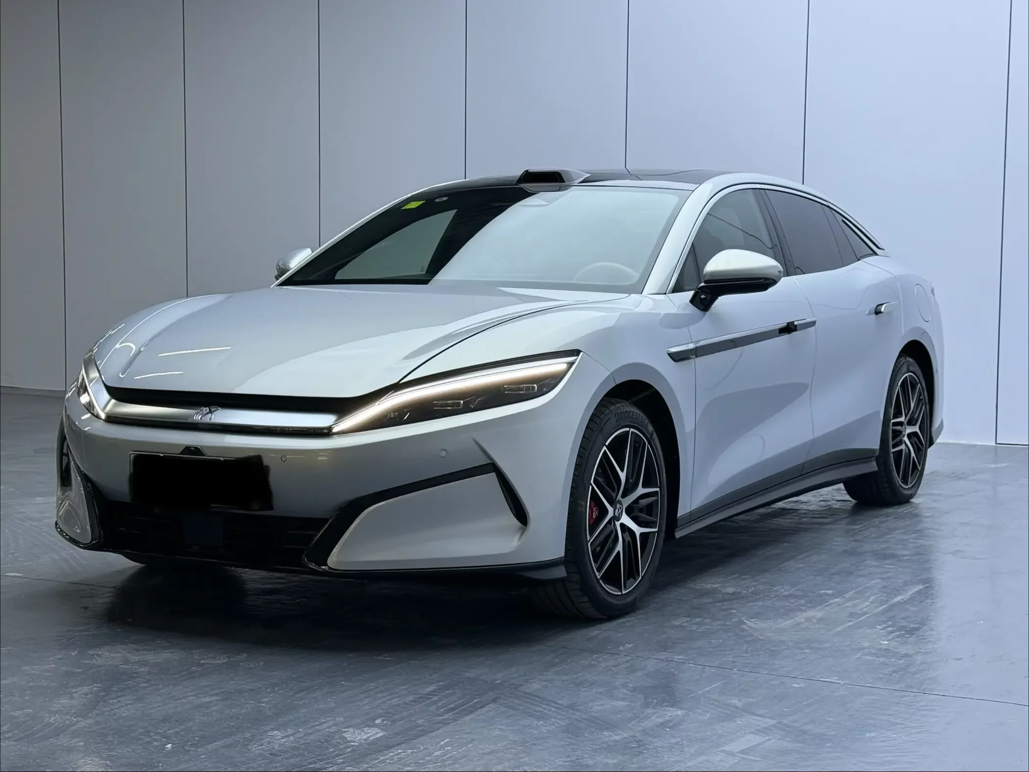 BYD Han L EV