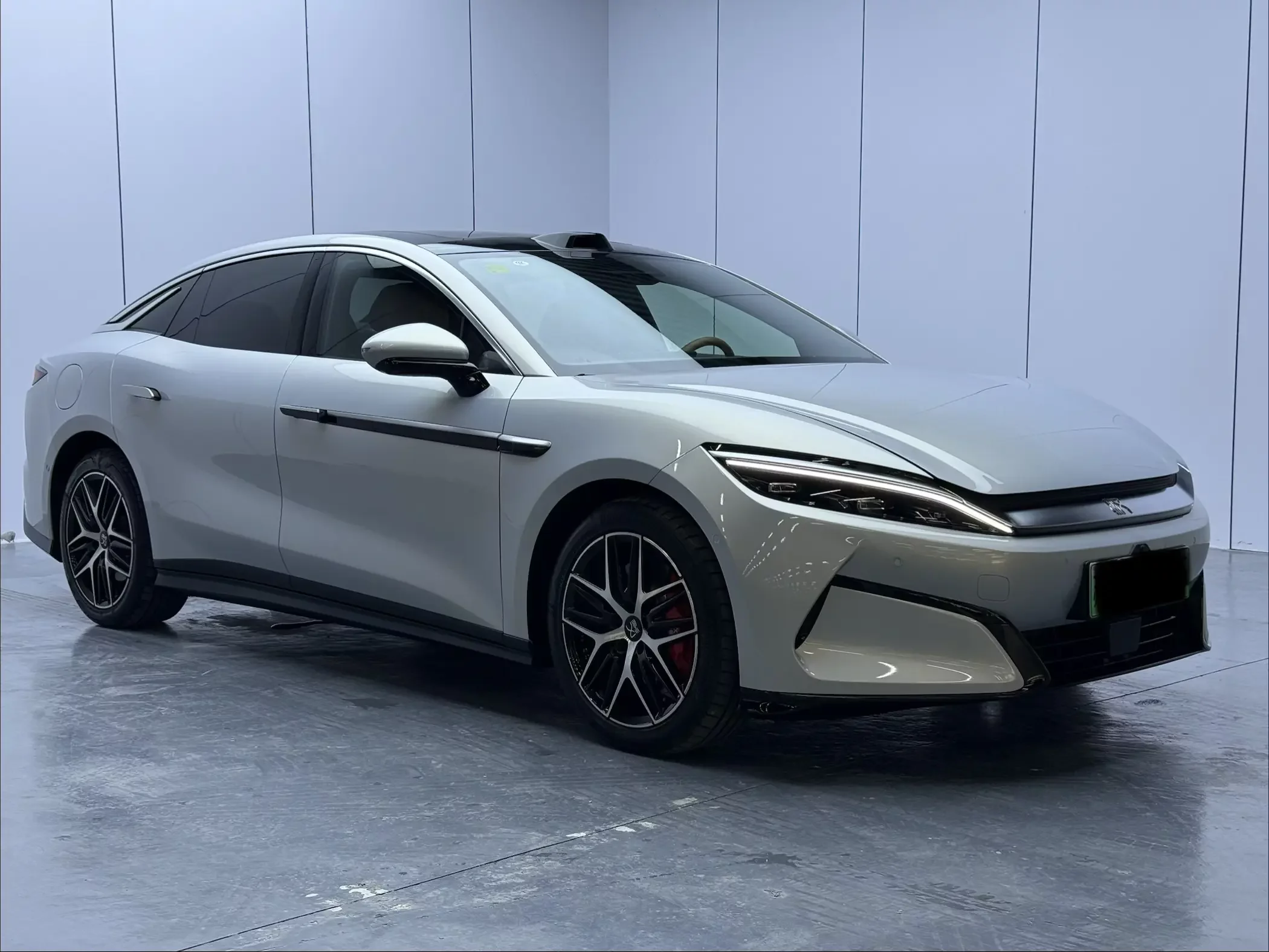 BYD Han L EV