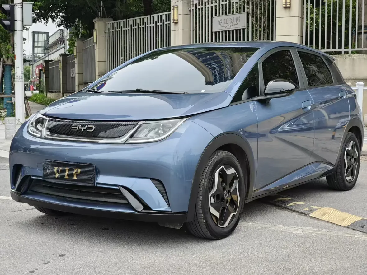 BYD dolphin