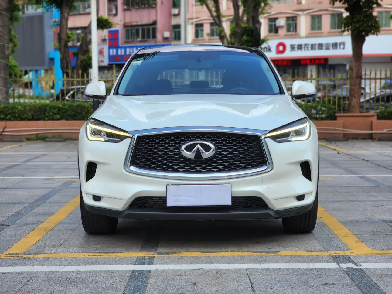 Infiniti QX50