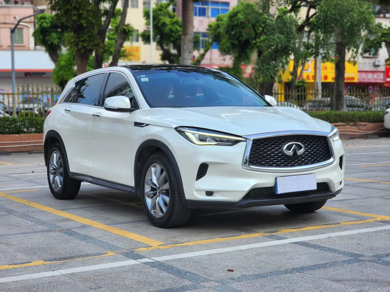 Infiniti QX50