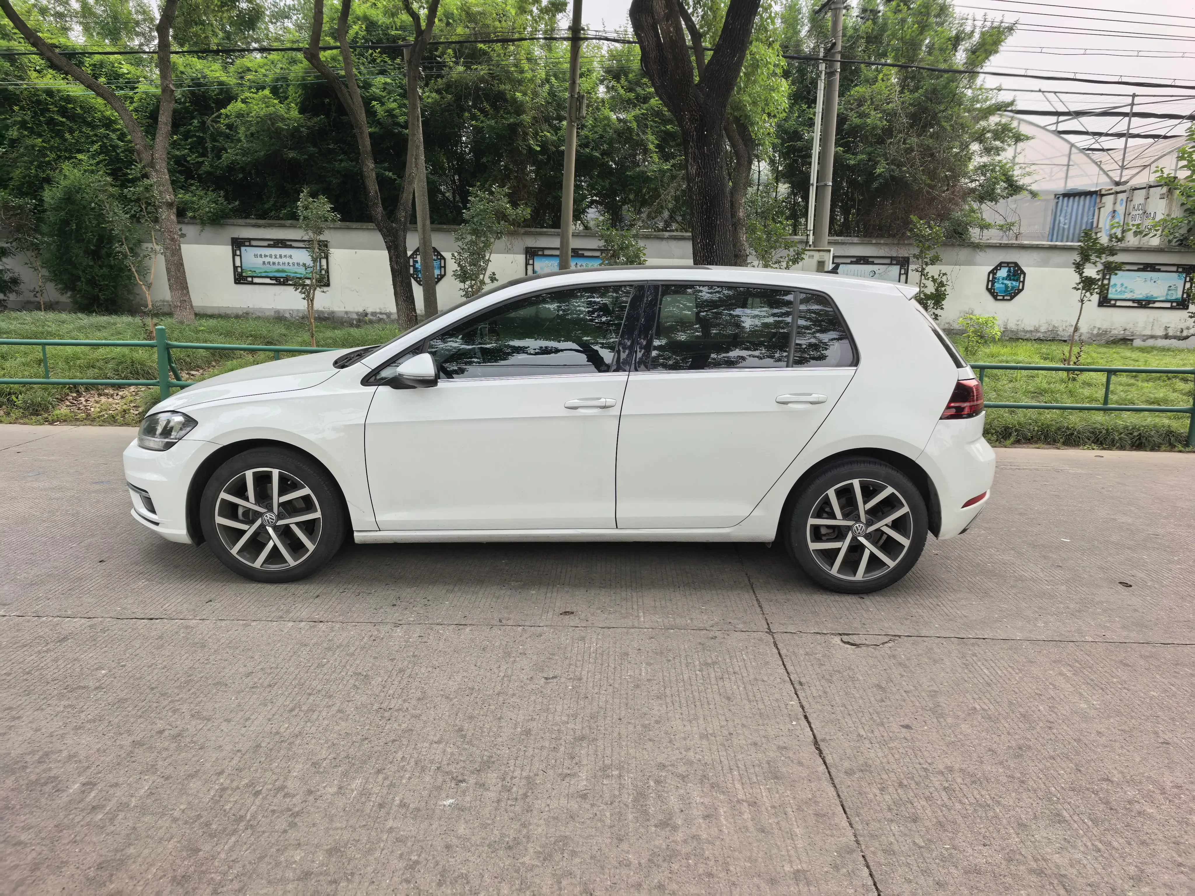 Volkswagen golf