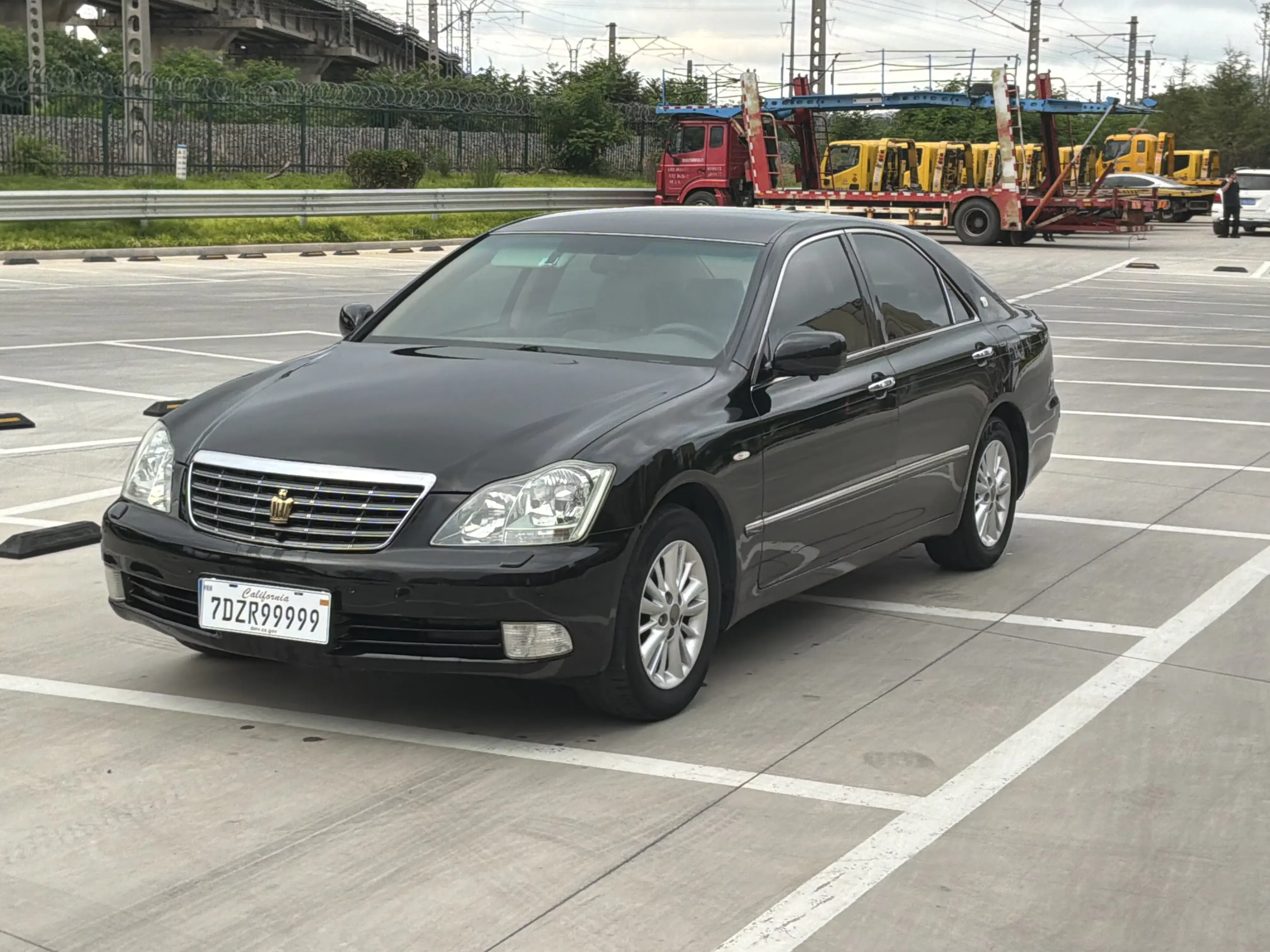 Toyota crown