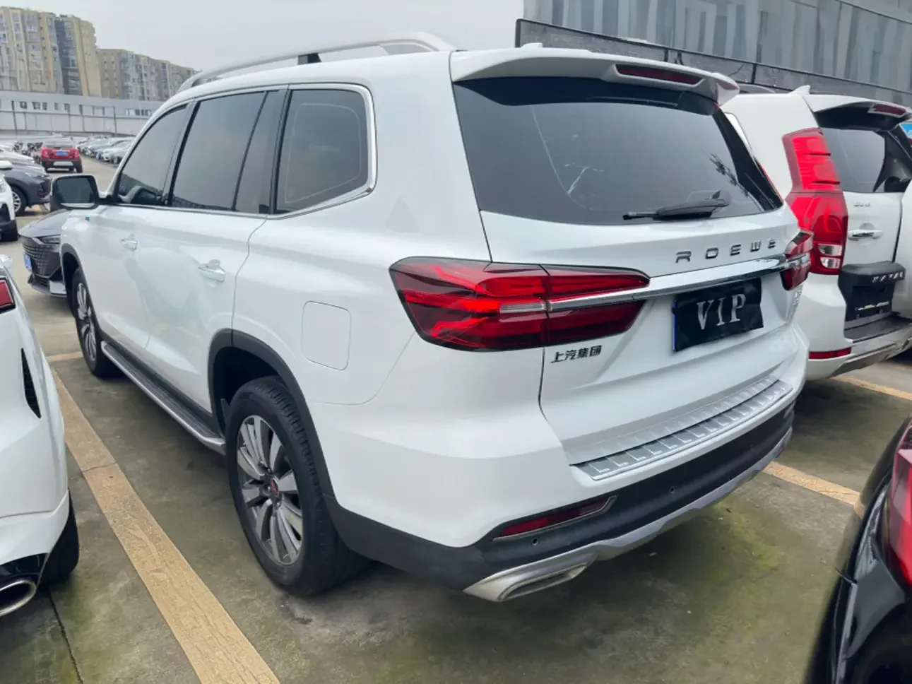 Roewe RX8
