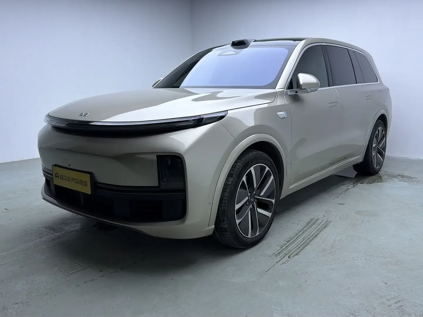 Li L9 (Ideal L9)  из Китая