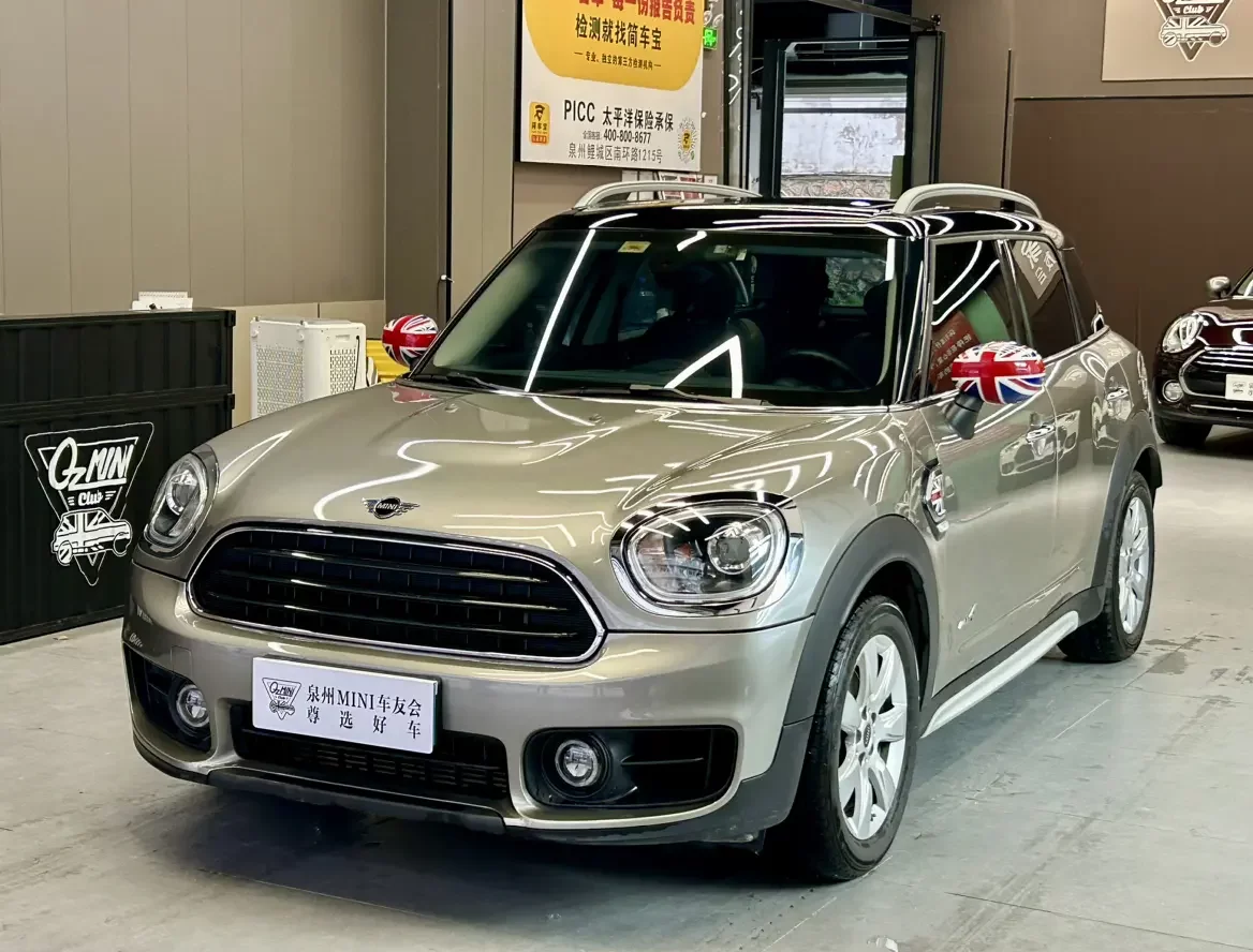MINI COUNTRYMAN
