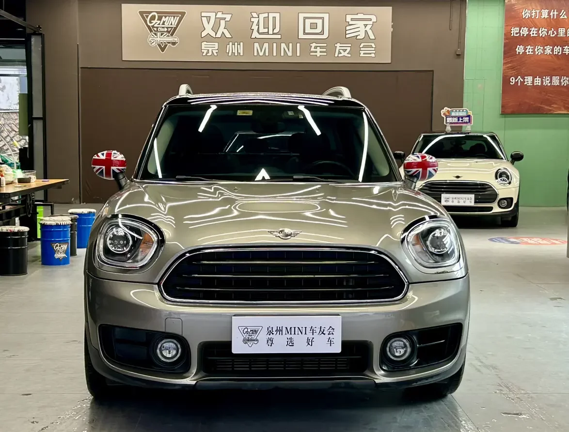 MINI COUNTRYMAN