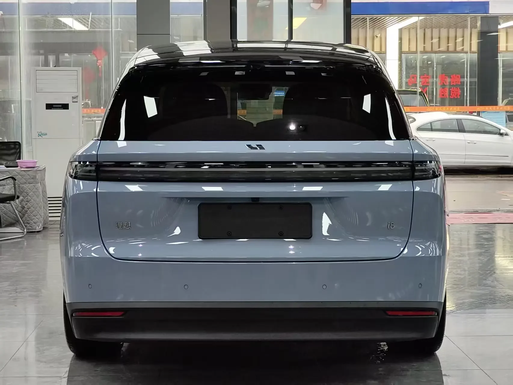 Li Ideal i8
