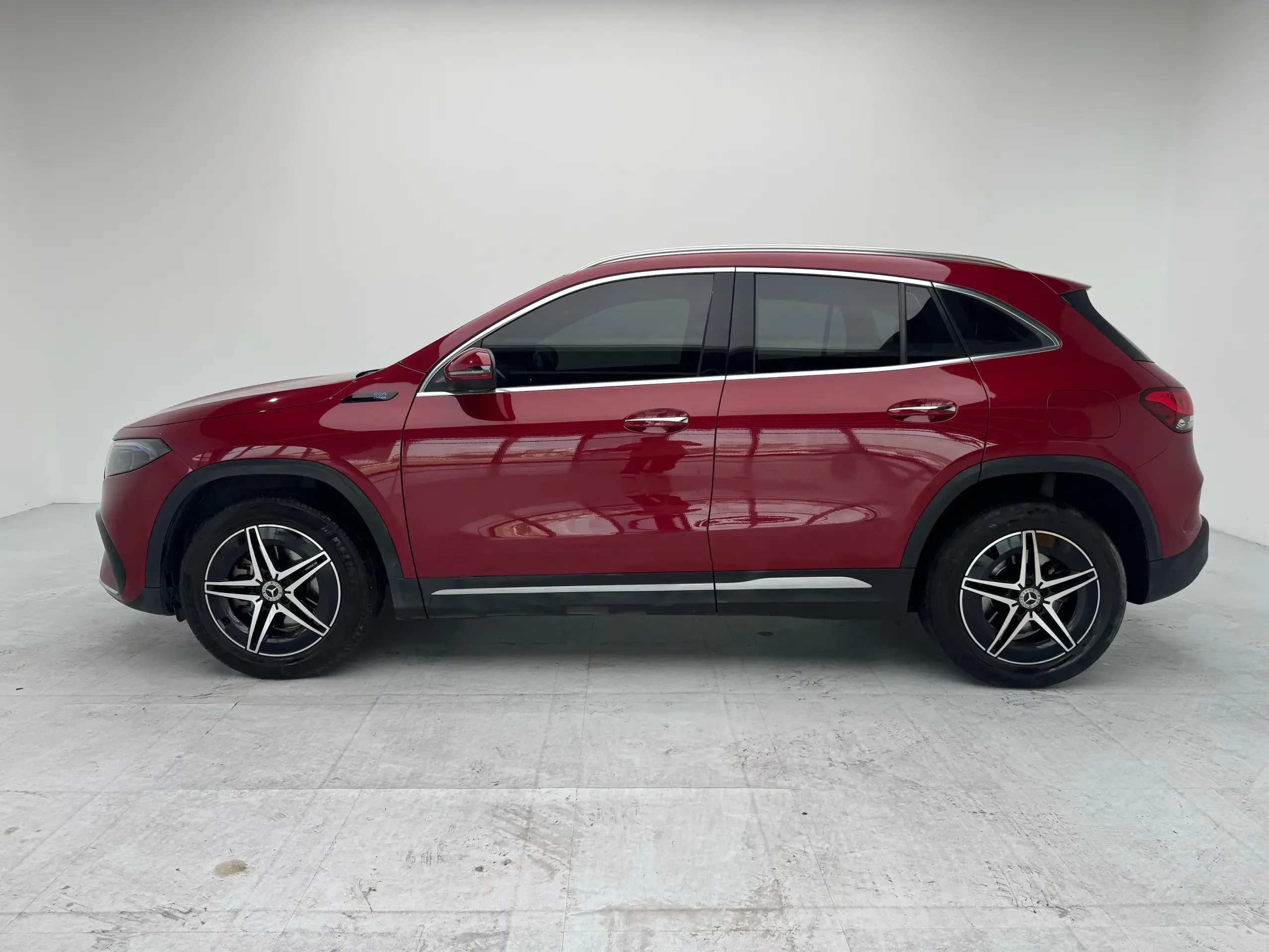 Mercedes-Benz EQA