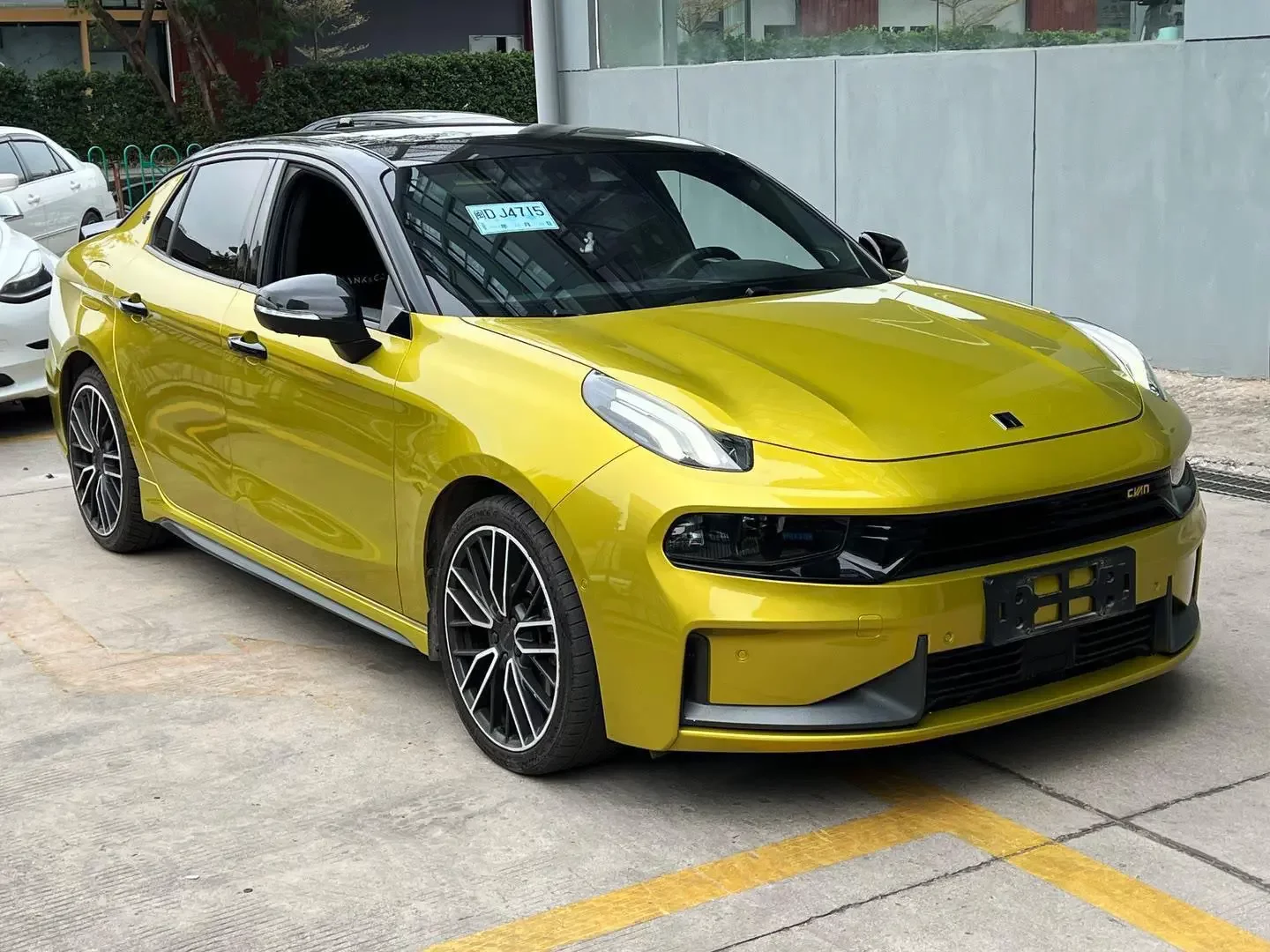 Lynk & Co 03
