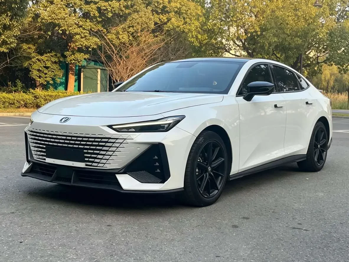 Changan UNI-V  из Китая