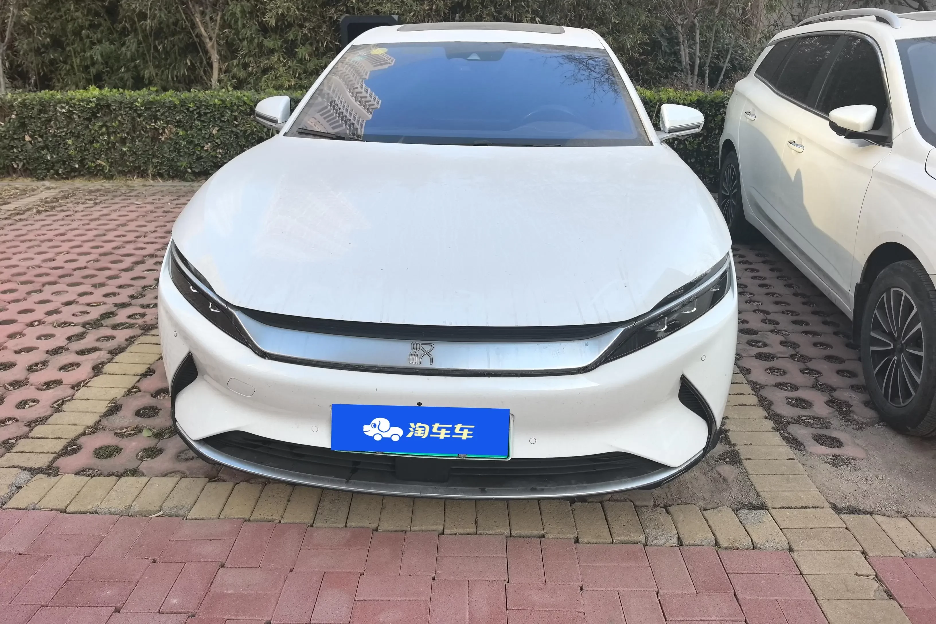 BYD Han EV