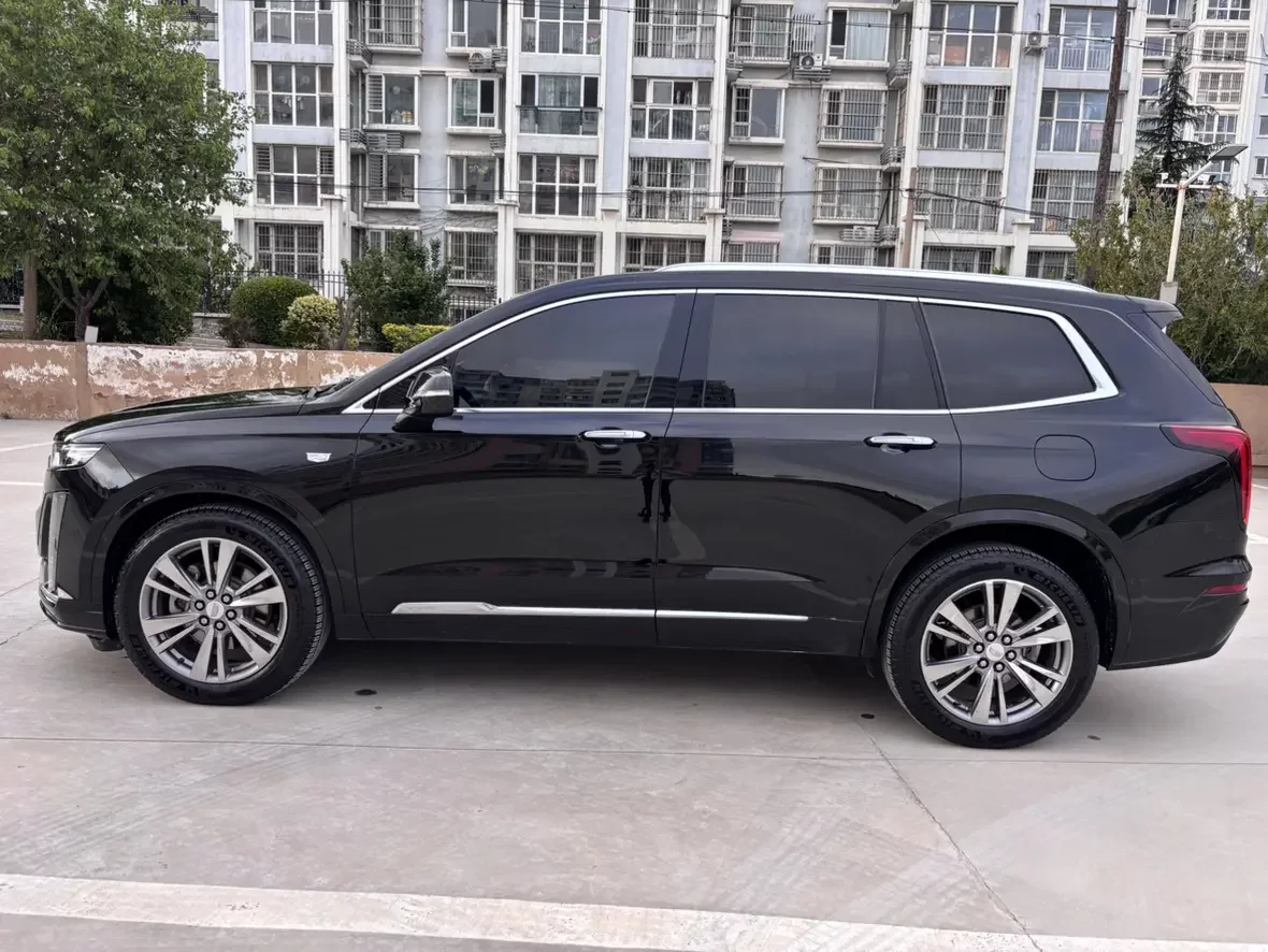 Cadillac XT6