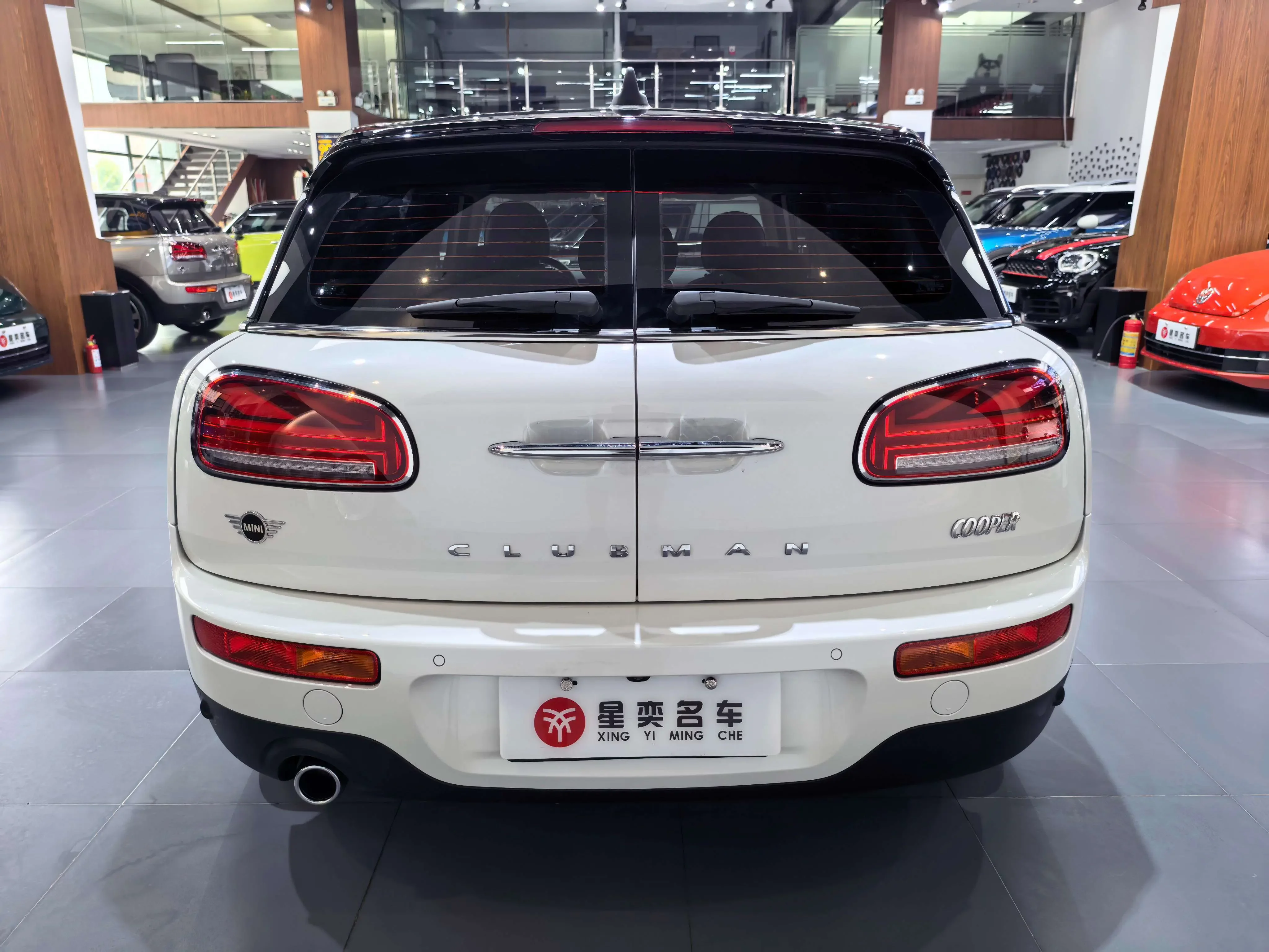 MINI CLUBMAN