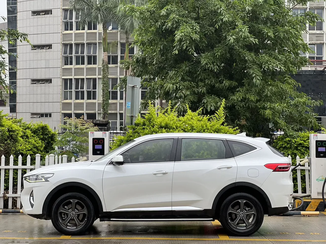 Haval F7