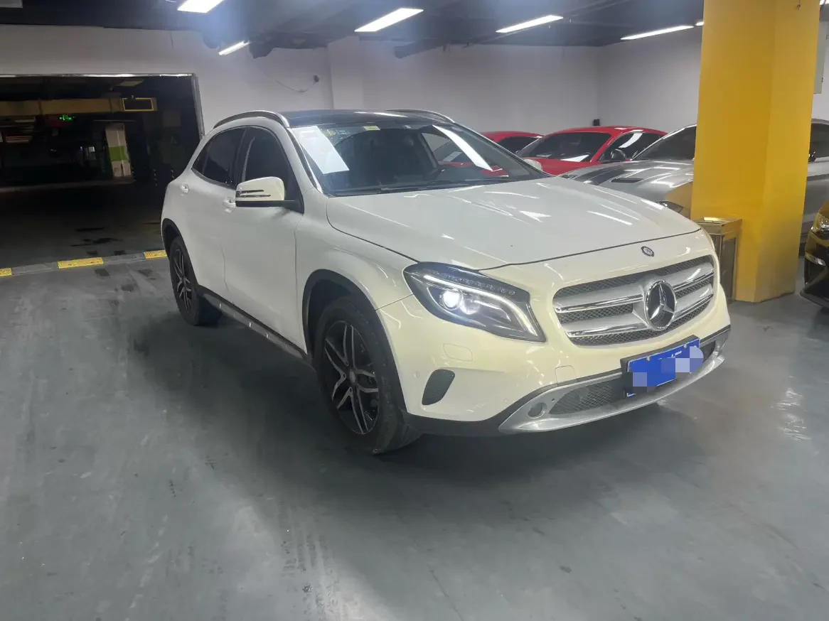 Mercedes-Benz GLA