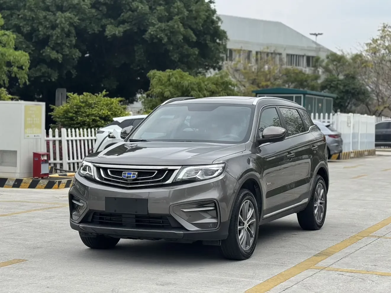 Geely Atlas